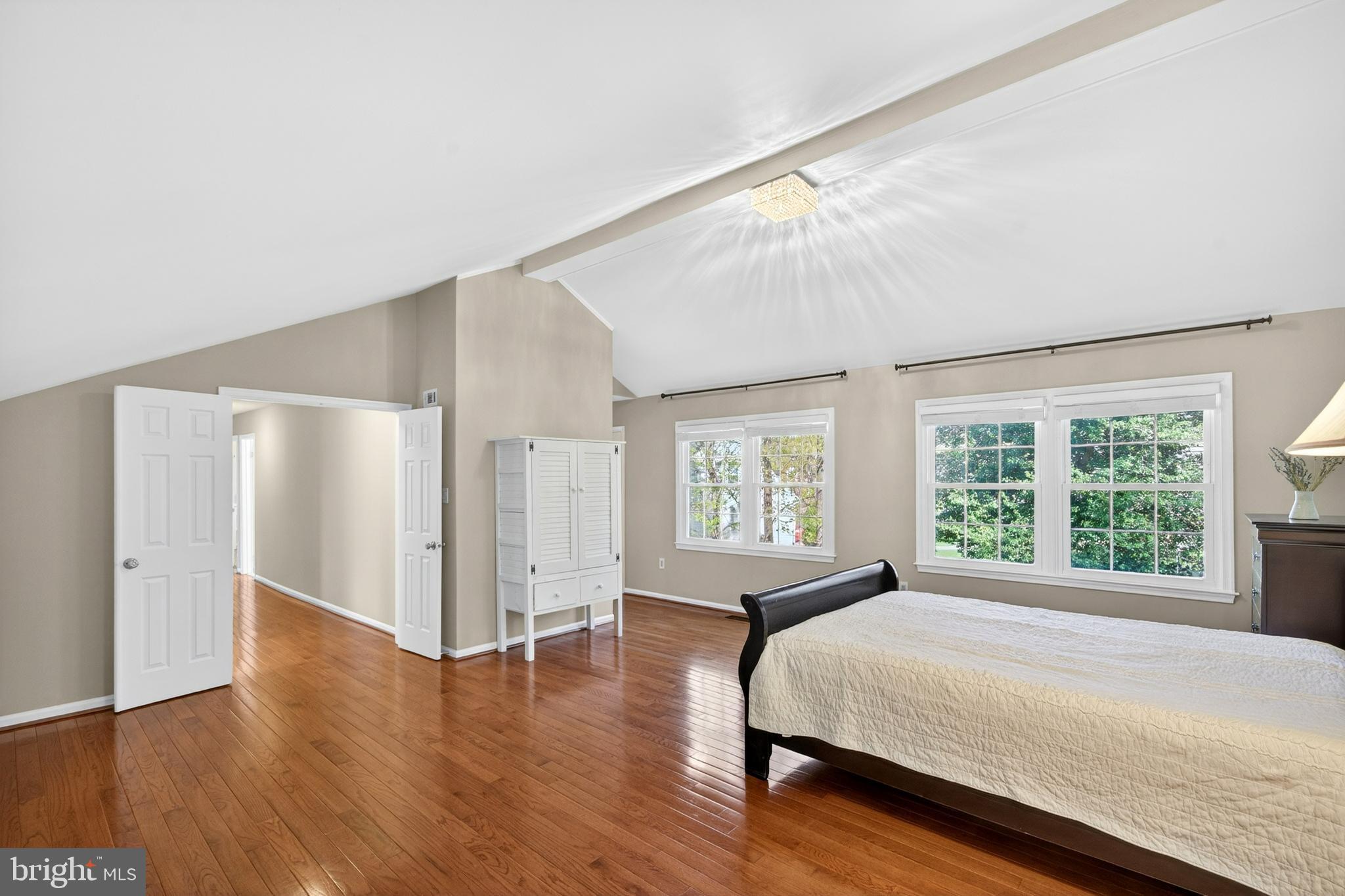 SOUTH RUN OAKS - Residential