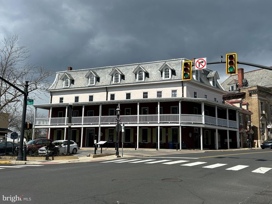 Third floor apartment; Beautiful views of Doylestown. Near shopping; restaurants and museums.