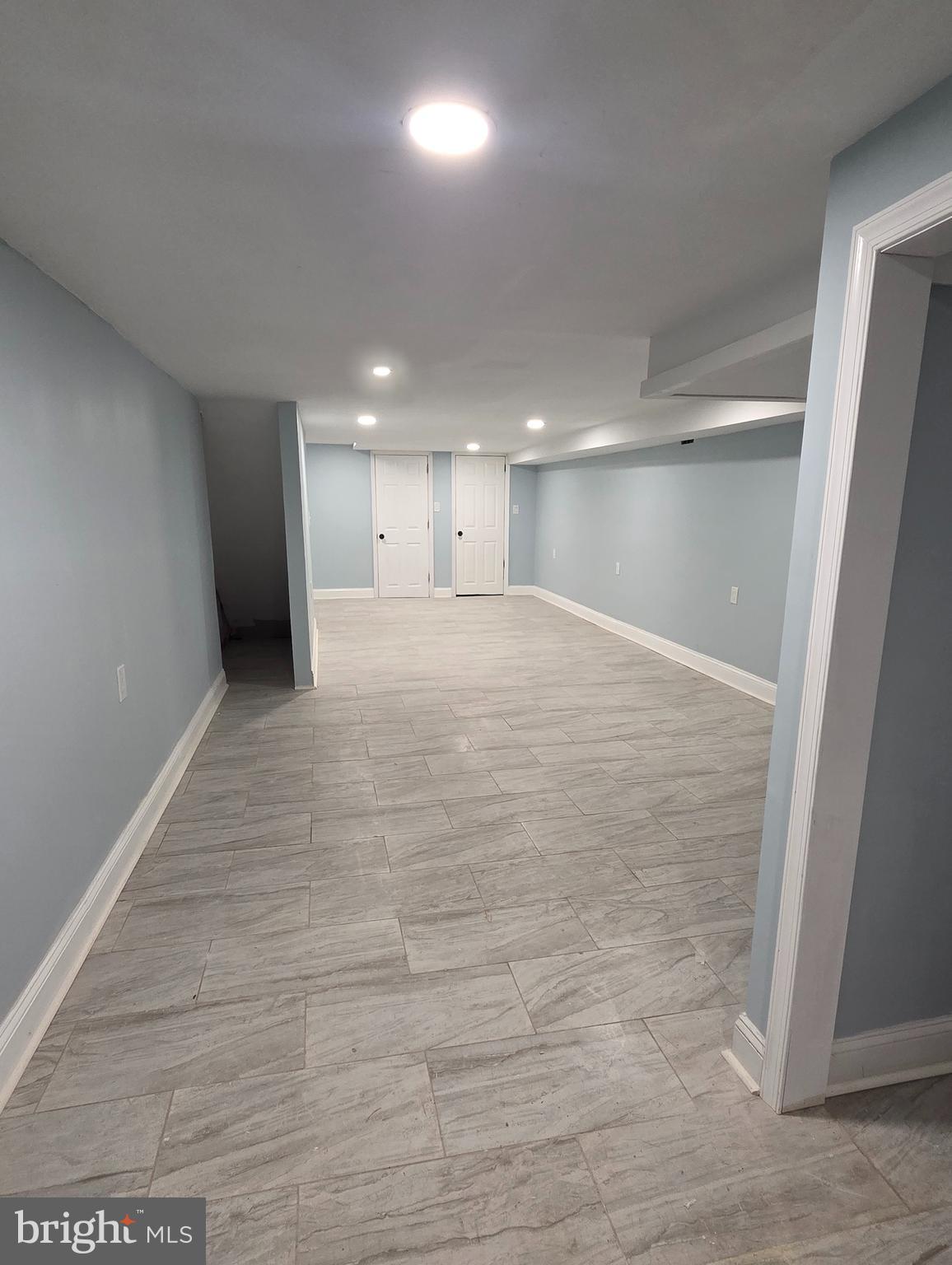 WEST OAK LANE - Residential