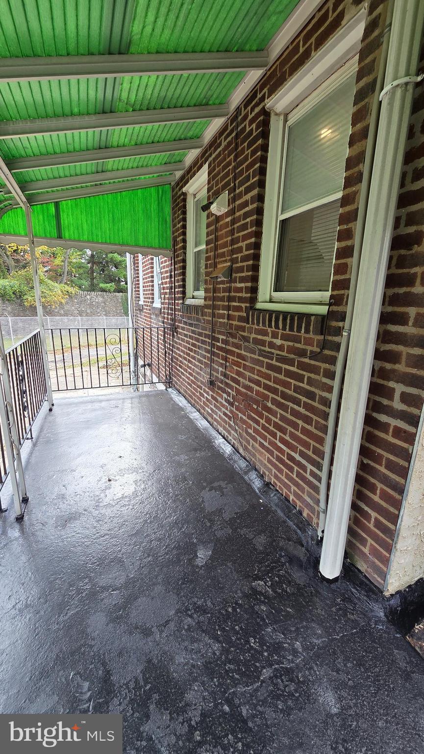 WEST OAK LANE - Residential