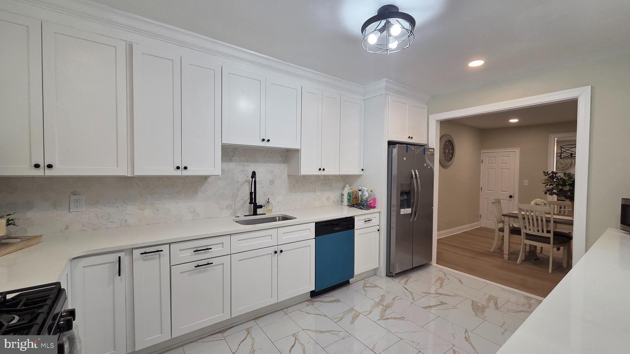 WEST OAK LANE - Residential