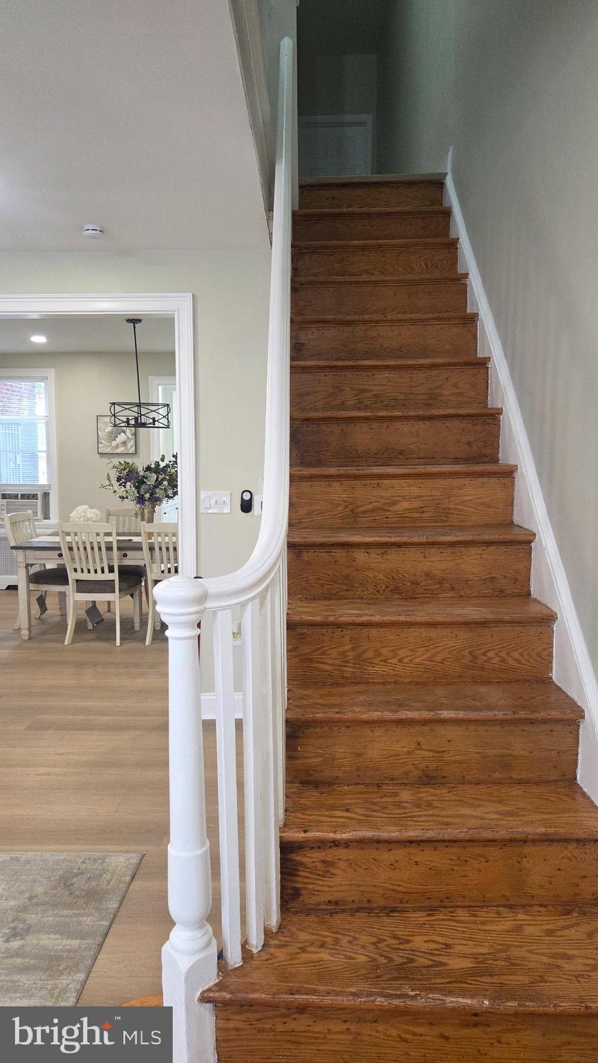 WEST OAK LANE - Residential