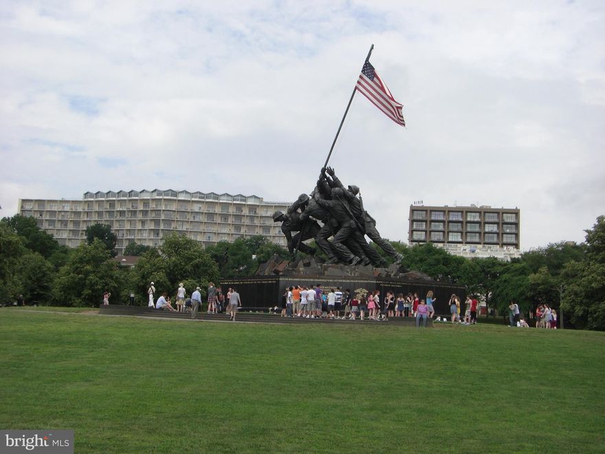 SUNNY STUDIO UNIT - 485 SQ. FT.  OPEN FLOOR PLAN.  LIGHT WOOD FLOORING THRUOUT.  KITCHEN HAS DISHWASHER, GAS STOVE, WOOD COUNTERS,ETC.  THERE IS A LARGE WALK THRU DRESSING AREA THAT GOES INTO THE REMODELED BATHROOM. THE TWO LARGE WINDOWS FACE WEST FOR MAXIMUM SUNLIGHT.  LOCATED IN PROSPECT HOUSE W/24 HR. DESK SERVICE, SECURITY, POOL, EXERCISE ROOM & CONVENIENCE STORE/DRY CLEANERS. 5 BLOCKS TO THE ROSSLYN METRO.  TWO BLOCKS TO IWO JIMA PARK .  ASSIGNED PARKING AND UTILITIES ARE INCLUDED IN THE MONTHLY RENT.