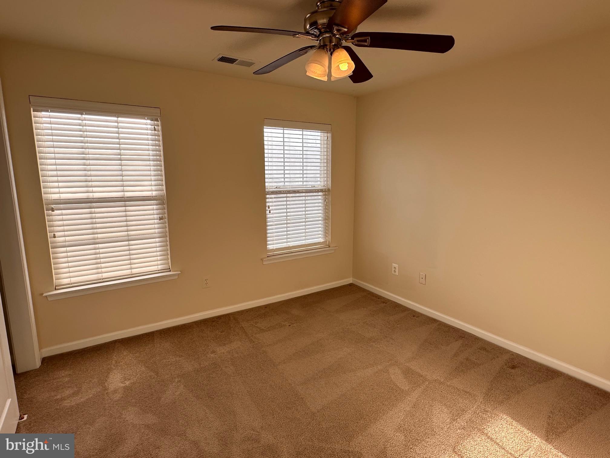 GATEWAY COMMONS - Residential Lease