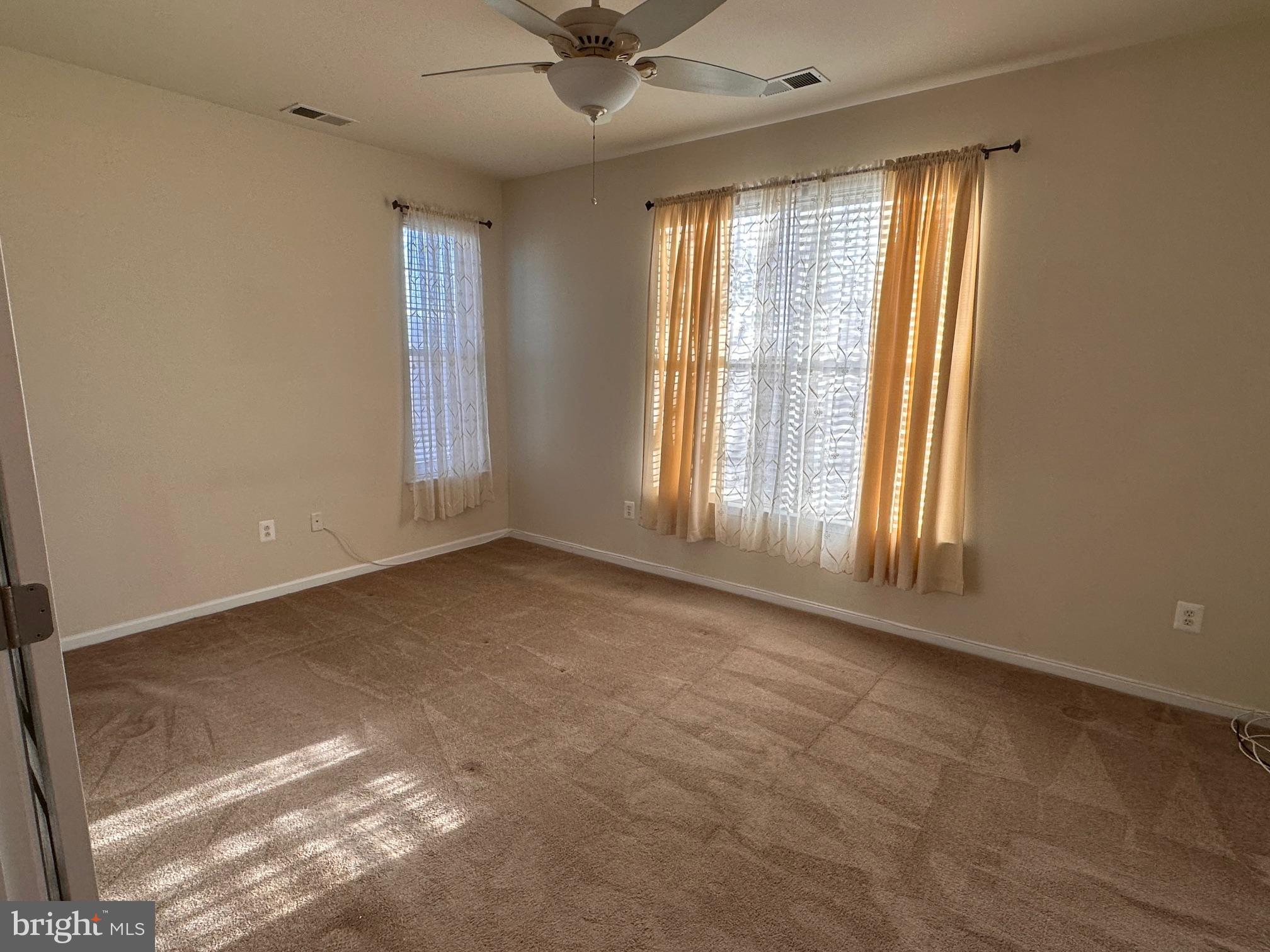 GATEWAY COMMONS - Residential Lease