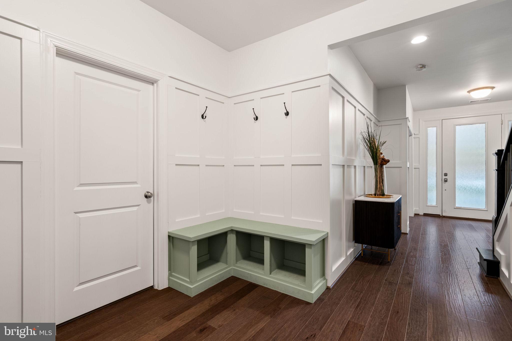 ONE LOUDOUN - Residential