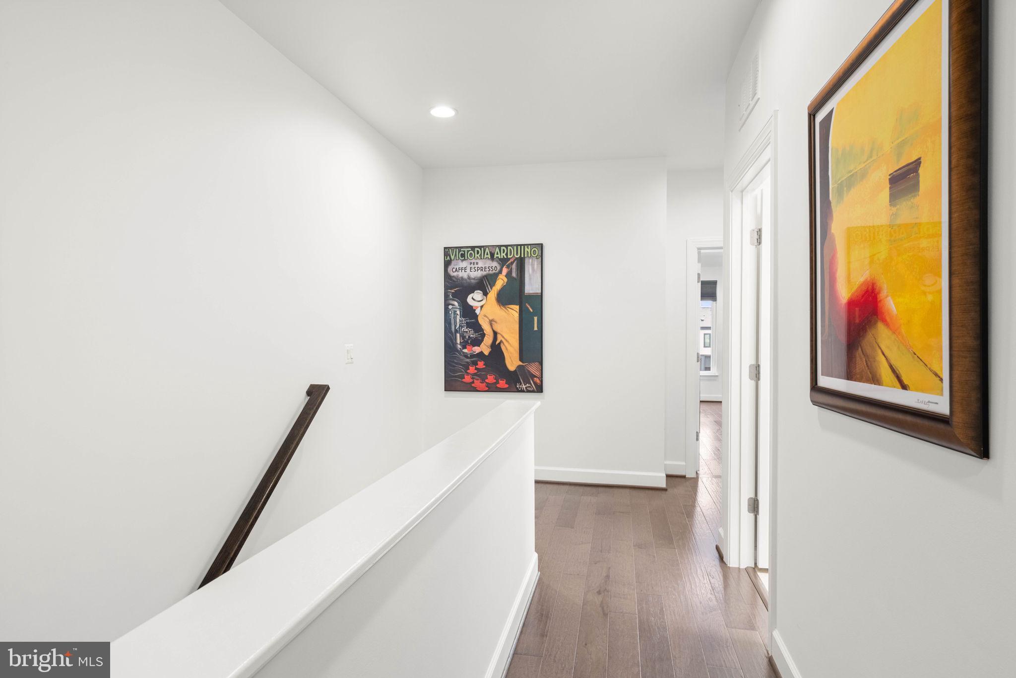 ONE LOUDOUN - Residential