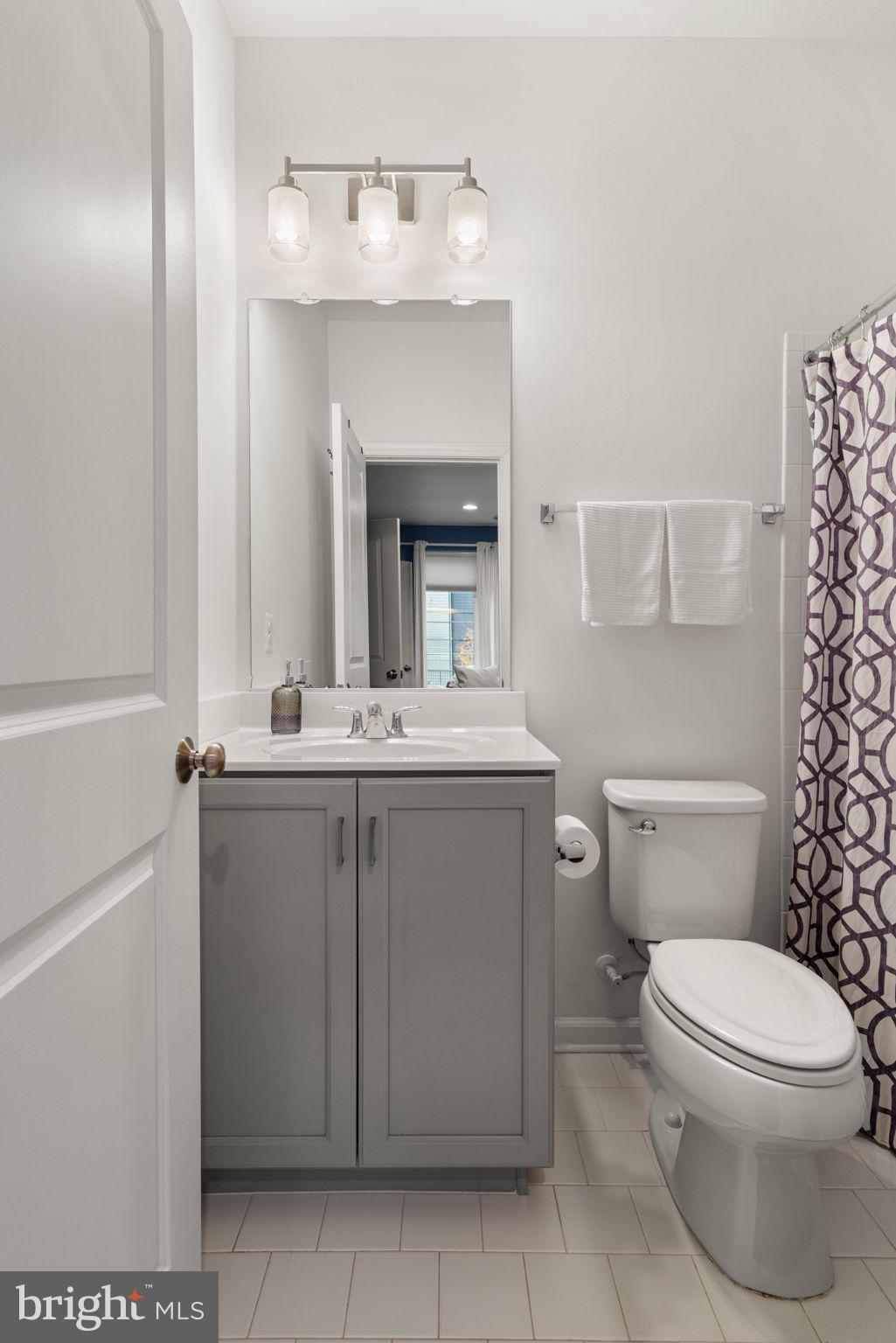 ONE LOUDOUN - Residential