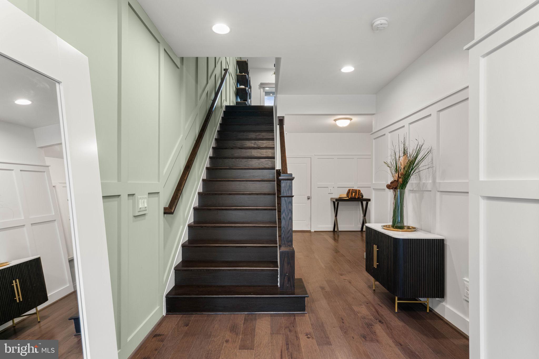 ONE LOUDOUN - Residential