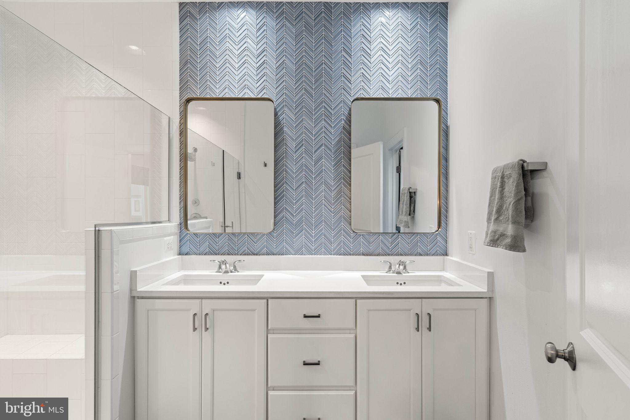 ONE LOUDOUN - Residential