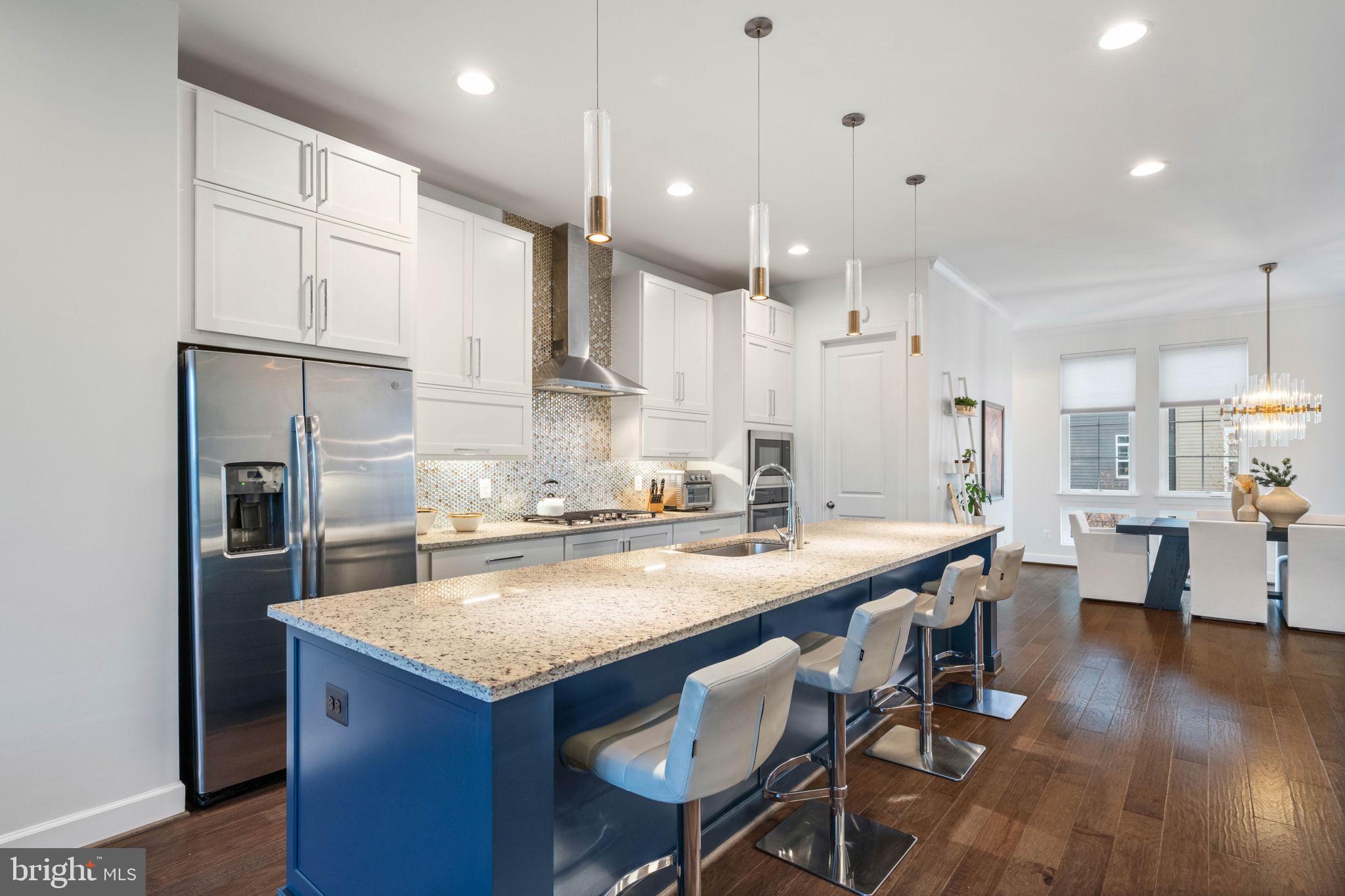 ONE LOUDOUN - Residential