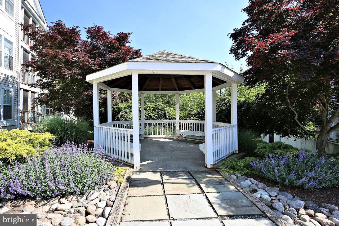 AMBER RIDGE AT MILESTONE - Residential