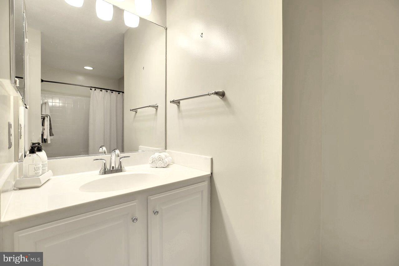 AMBER RIDGE AT MILESTONE - Residential