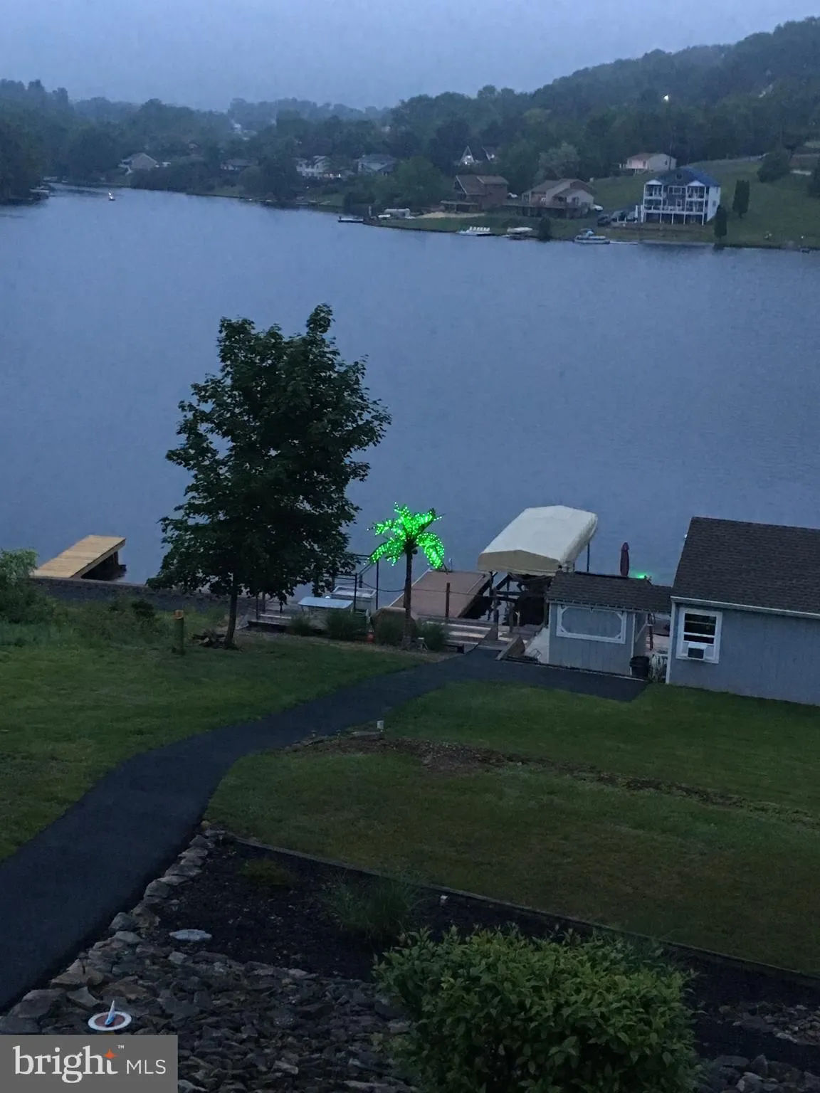 Auburn, Pennsylvania 17922, United States, 3 Bedrooms Bedrooms, ,2 BathroomsBathrooms,Residential,Active,87007