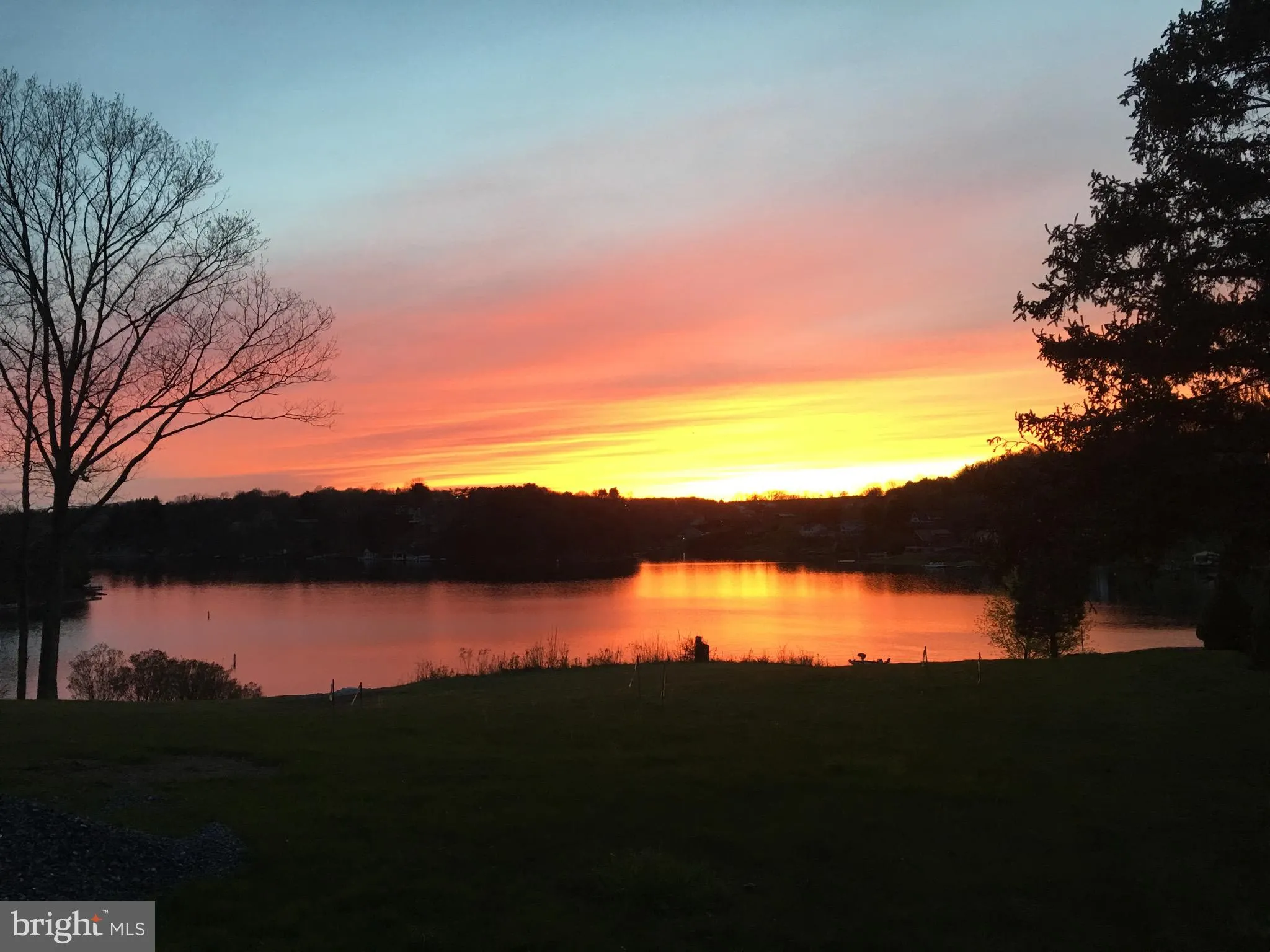 Auburn, Pennsylvania 17922, United States, 3 Bedrooms Bedrooms, ,2 BathroomsBathrooms,Residential,Active,87007