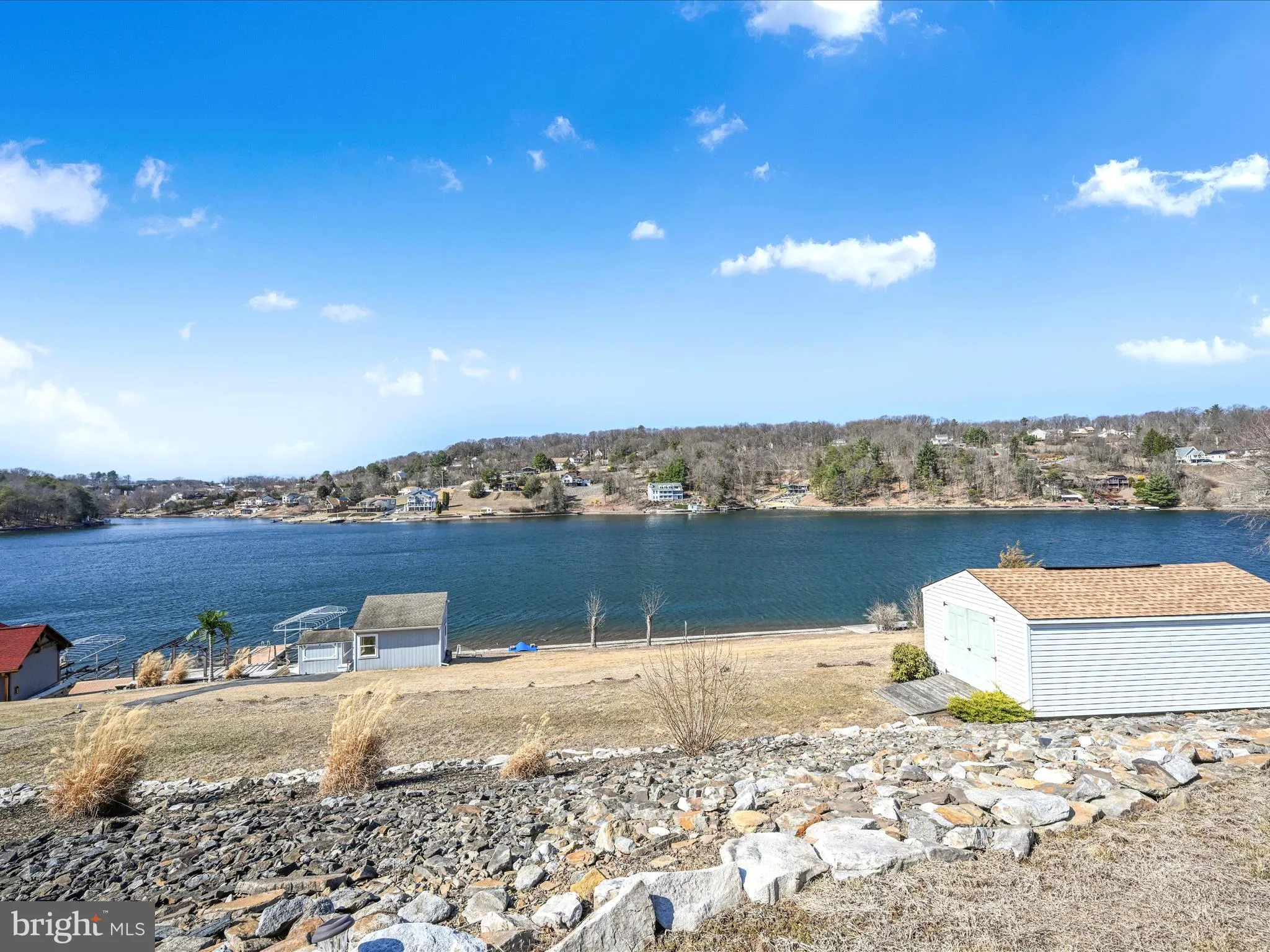 Auburn, Pennsylvania 17922, United States, 3 Bedrooms Bedrooms, ,2 BathroomsBathrooms,Residential,Active,87007