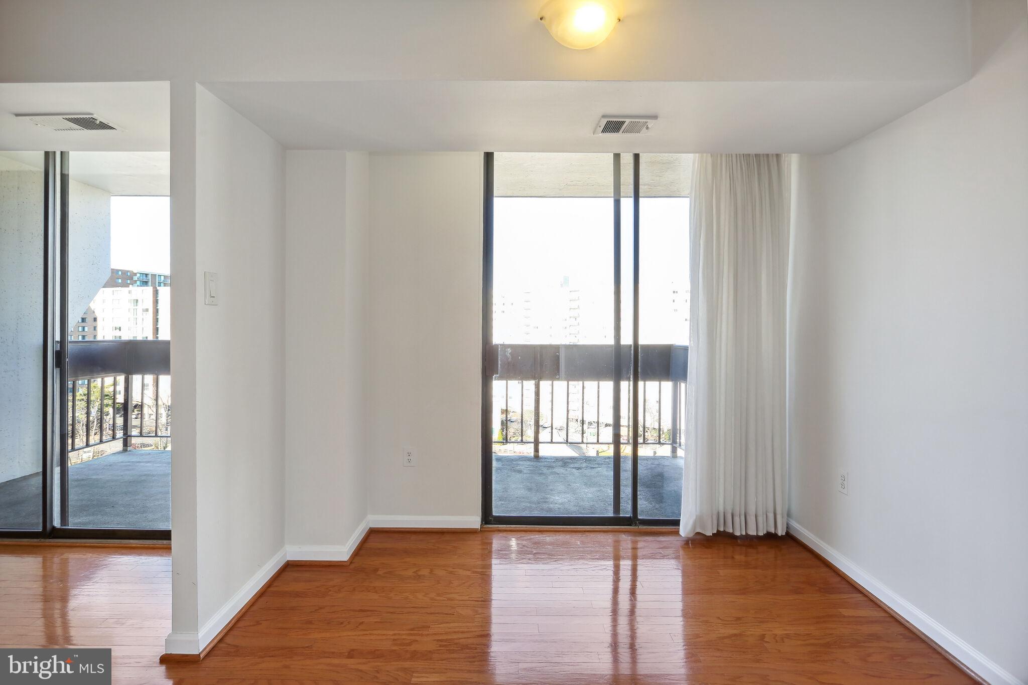 GREENHOUSE - Residential