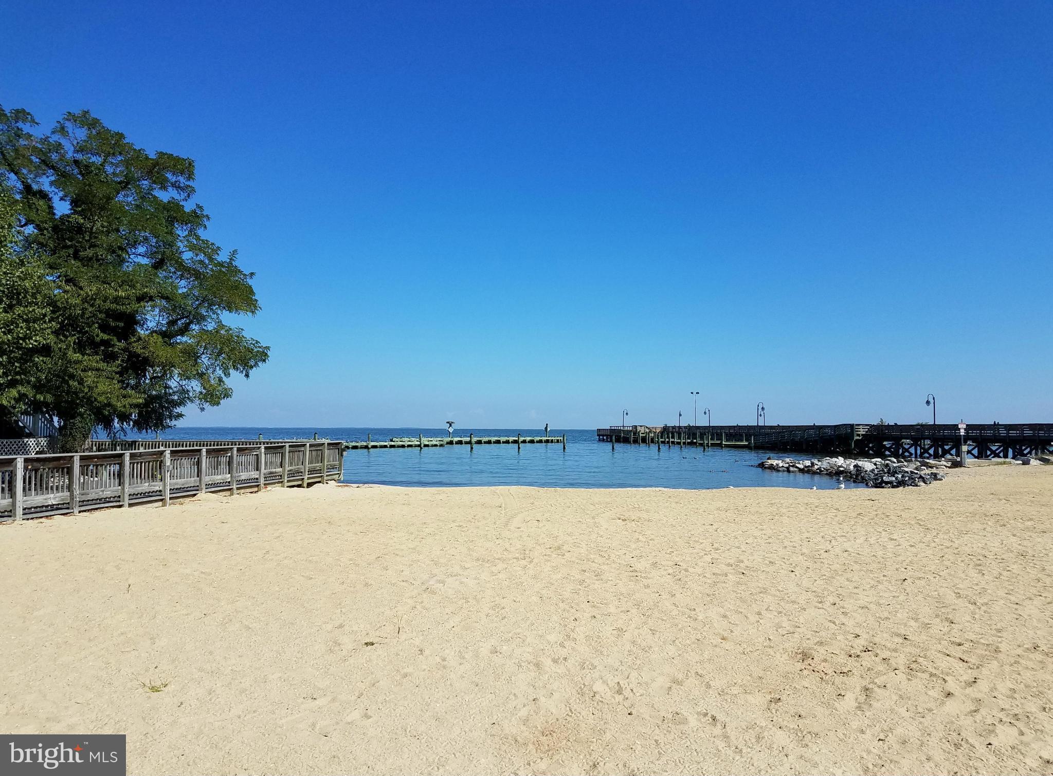 BAYWALK CONDOS - Residential