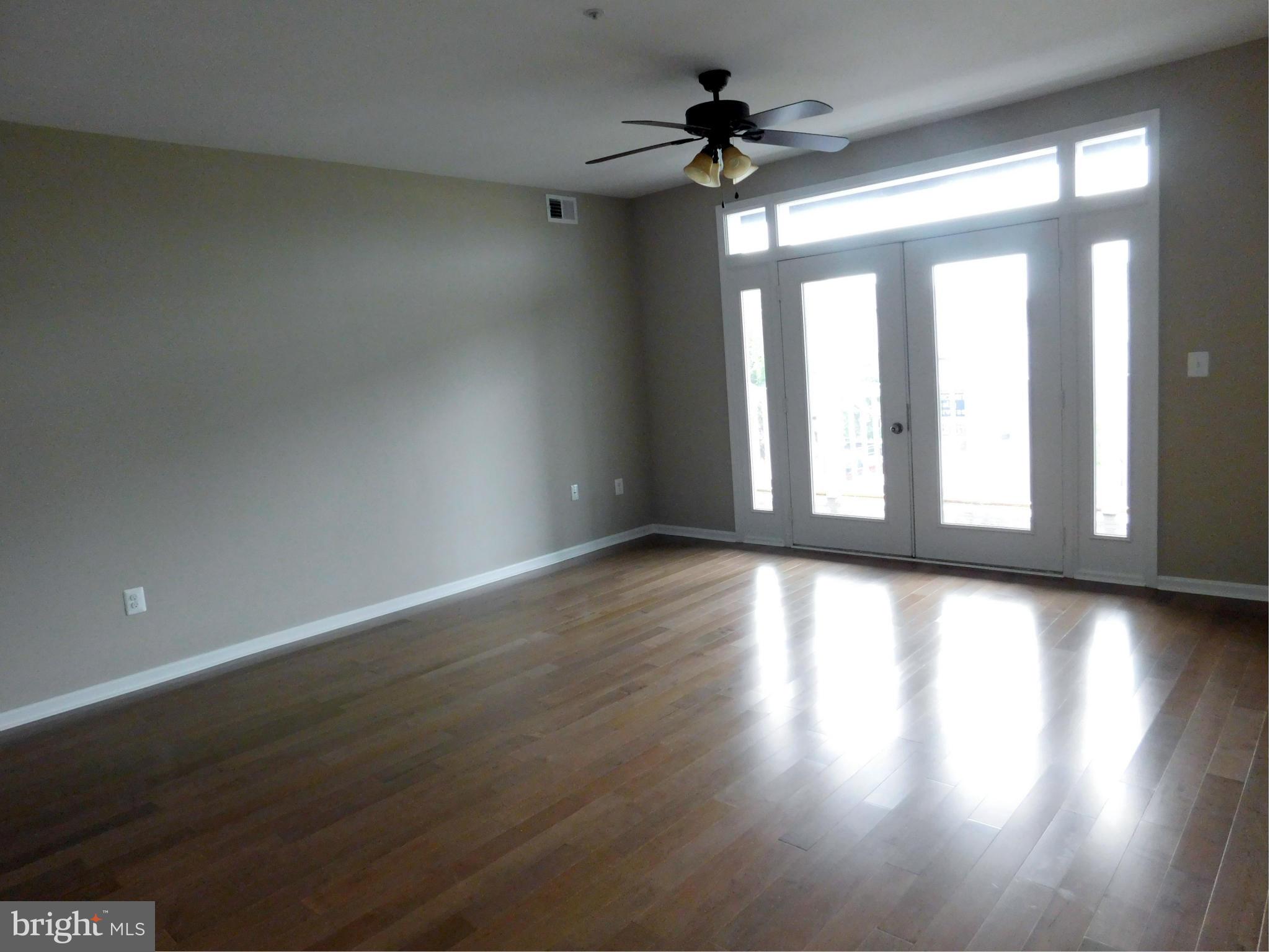 BAYWALK CONDOS - Residential