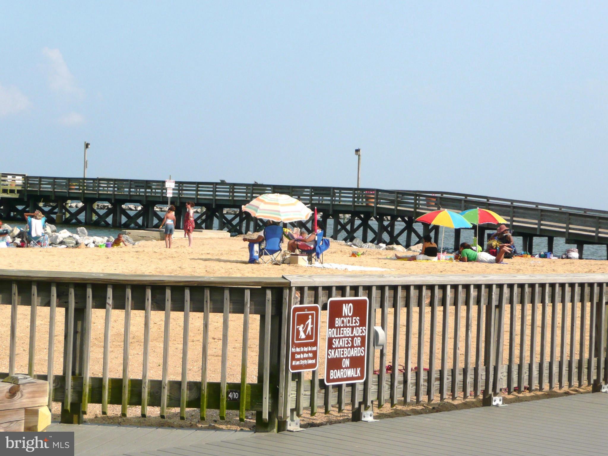 BAYWALK CONDOS - Residential