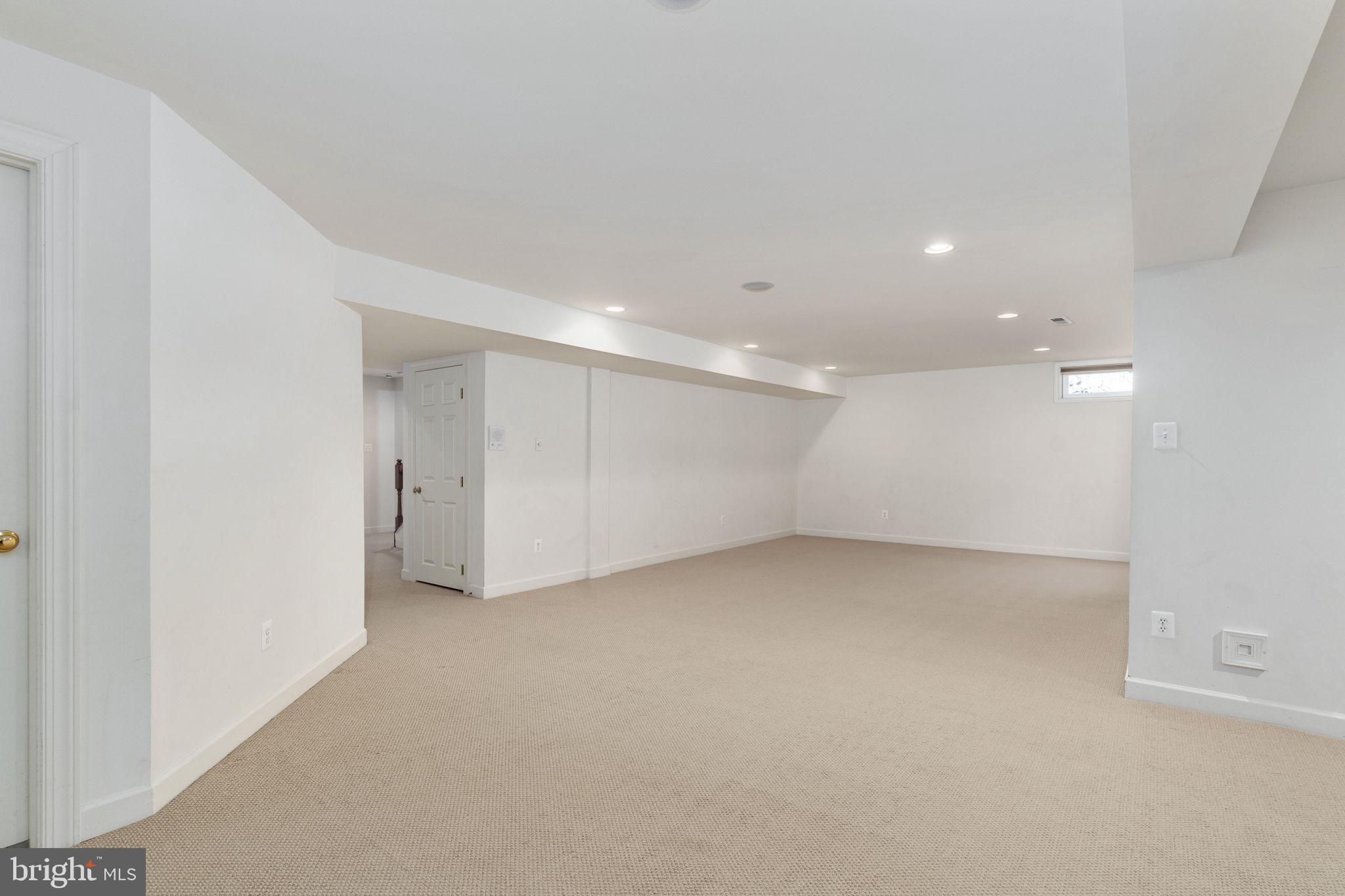 LEES PARKE - Residential