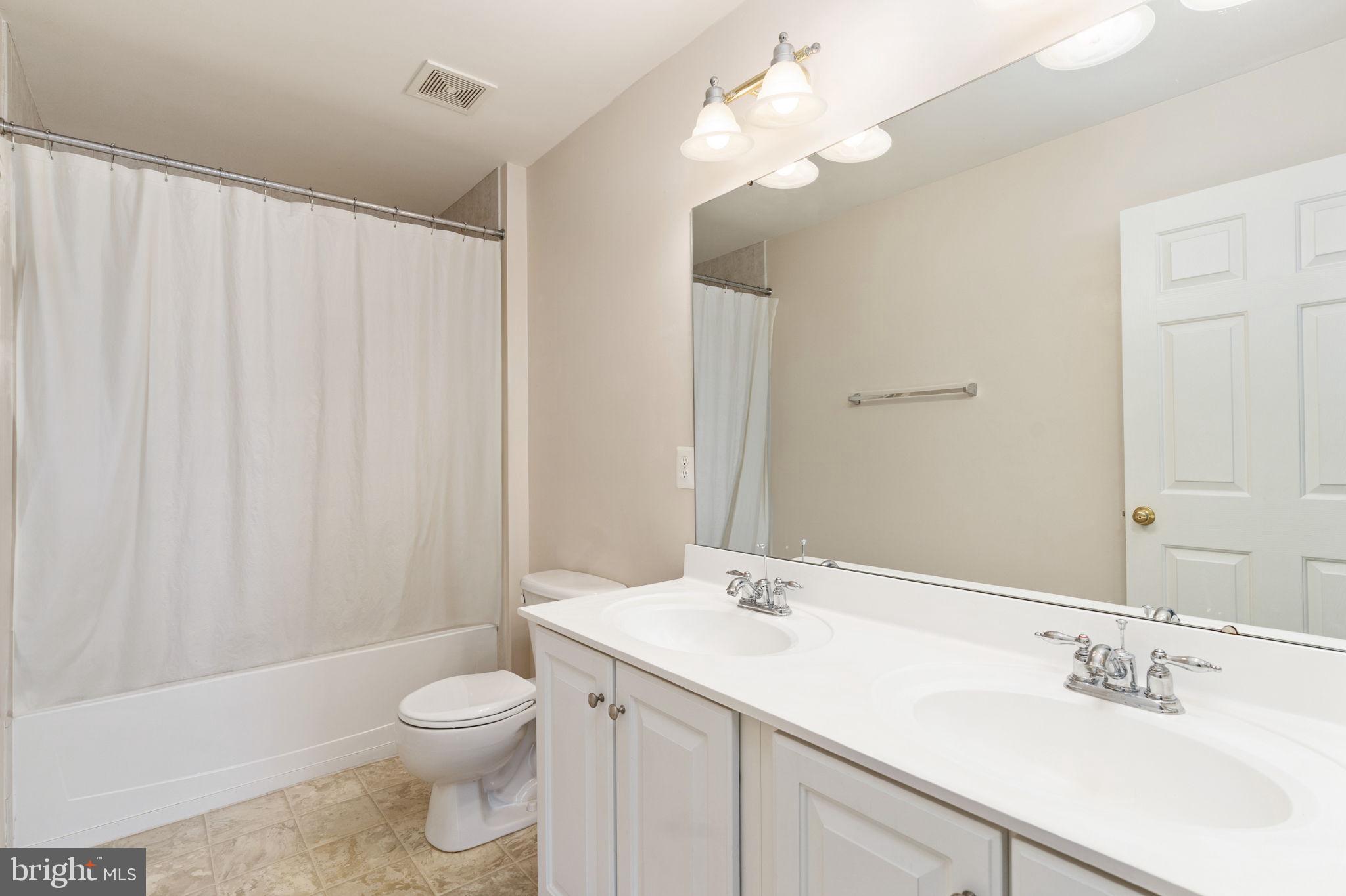 LEES PARKE - Residential