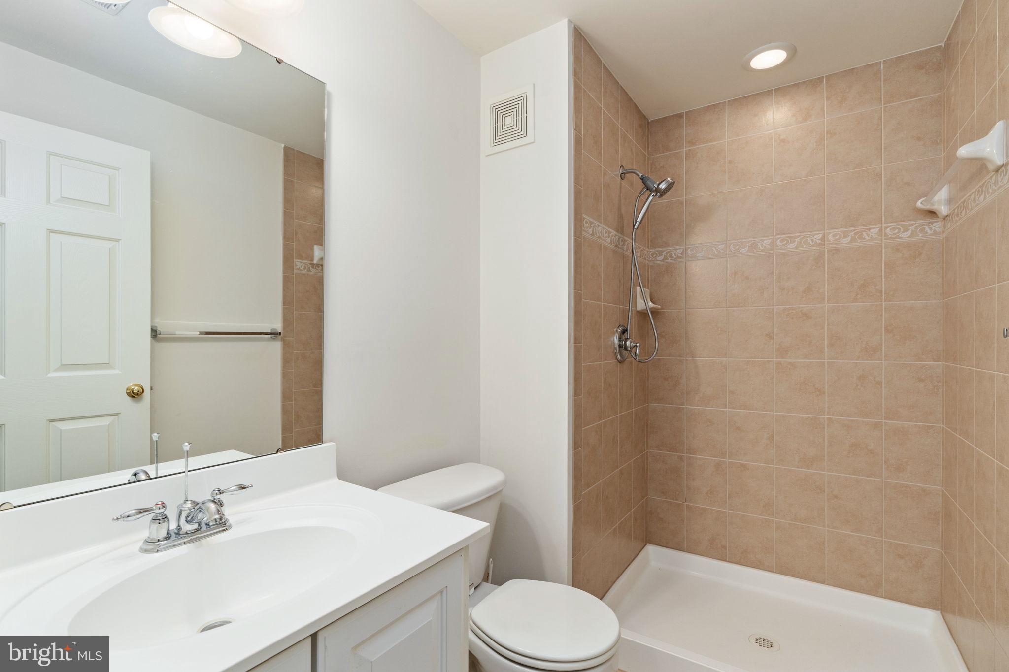 LEES PARKE - Residential