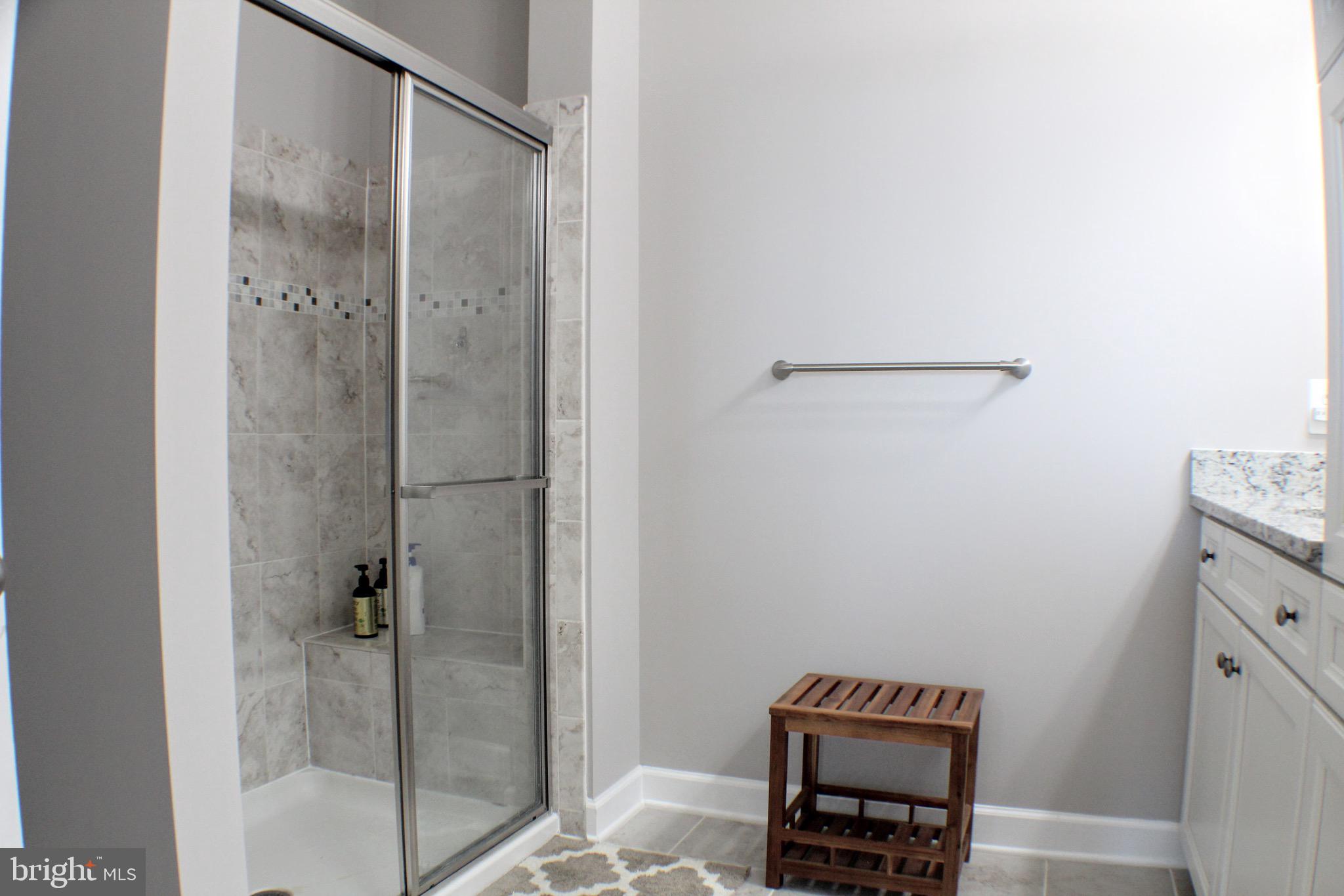 DISCOVERY SQUARE - Residential