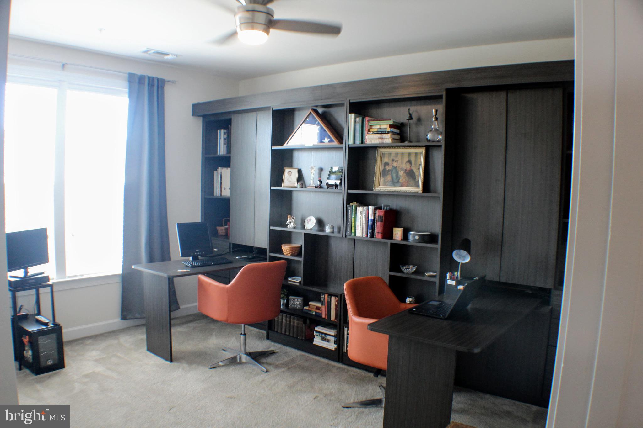 DISCOVERY SQUARE - Residential