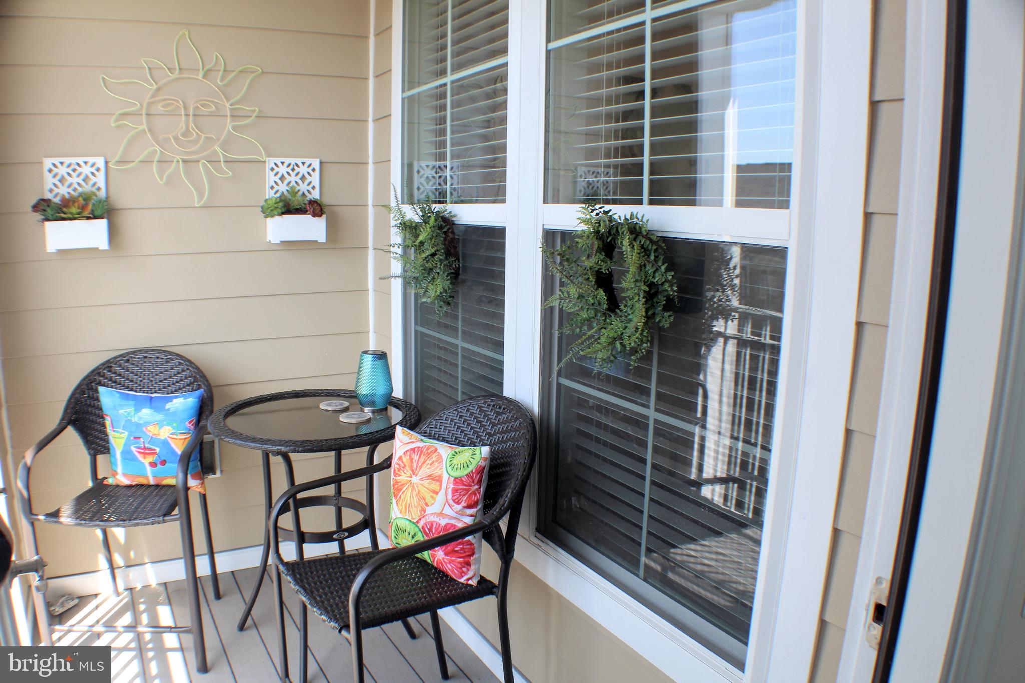 DISCOVERY SQUARE - Residential