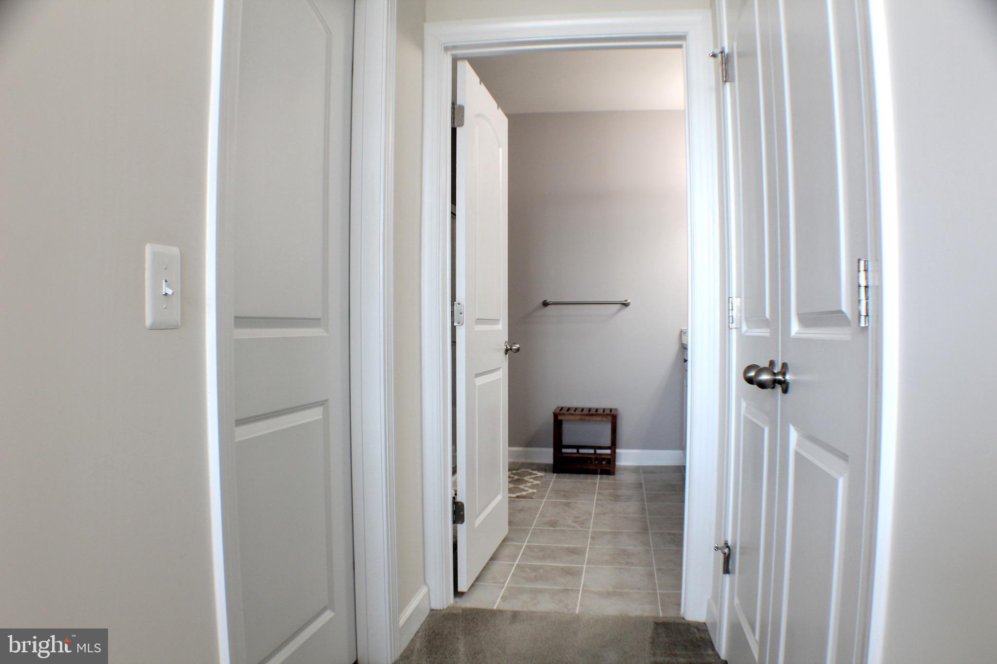 DISCOVERY SQUARE - Residential