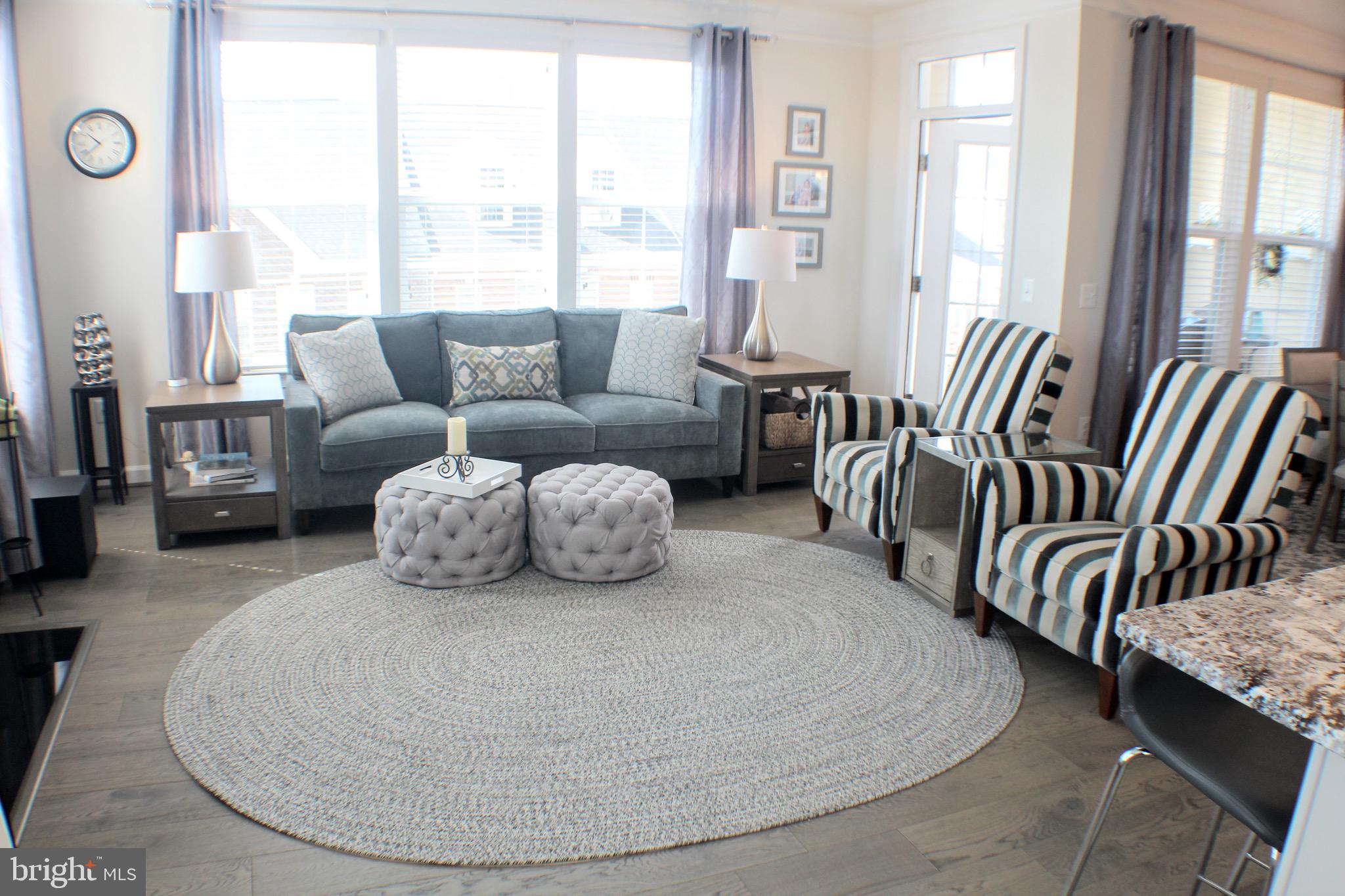 DISCOVERY SQUARE - Residential