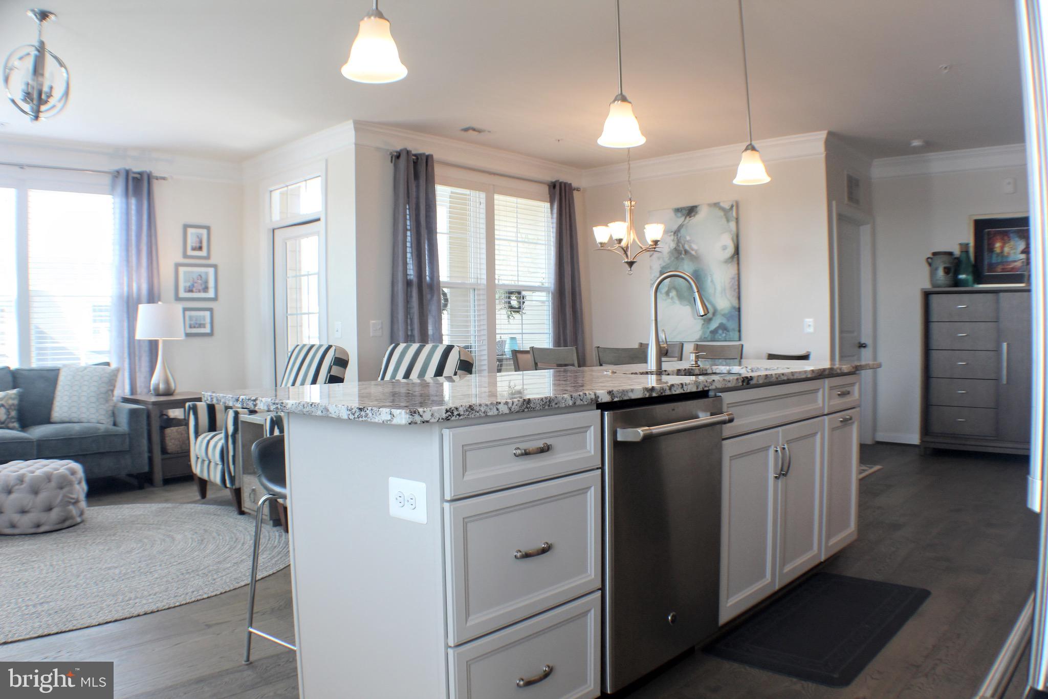 DISCOVERY SQUARE - Residential