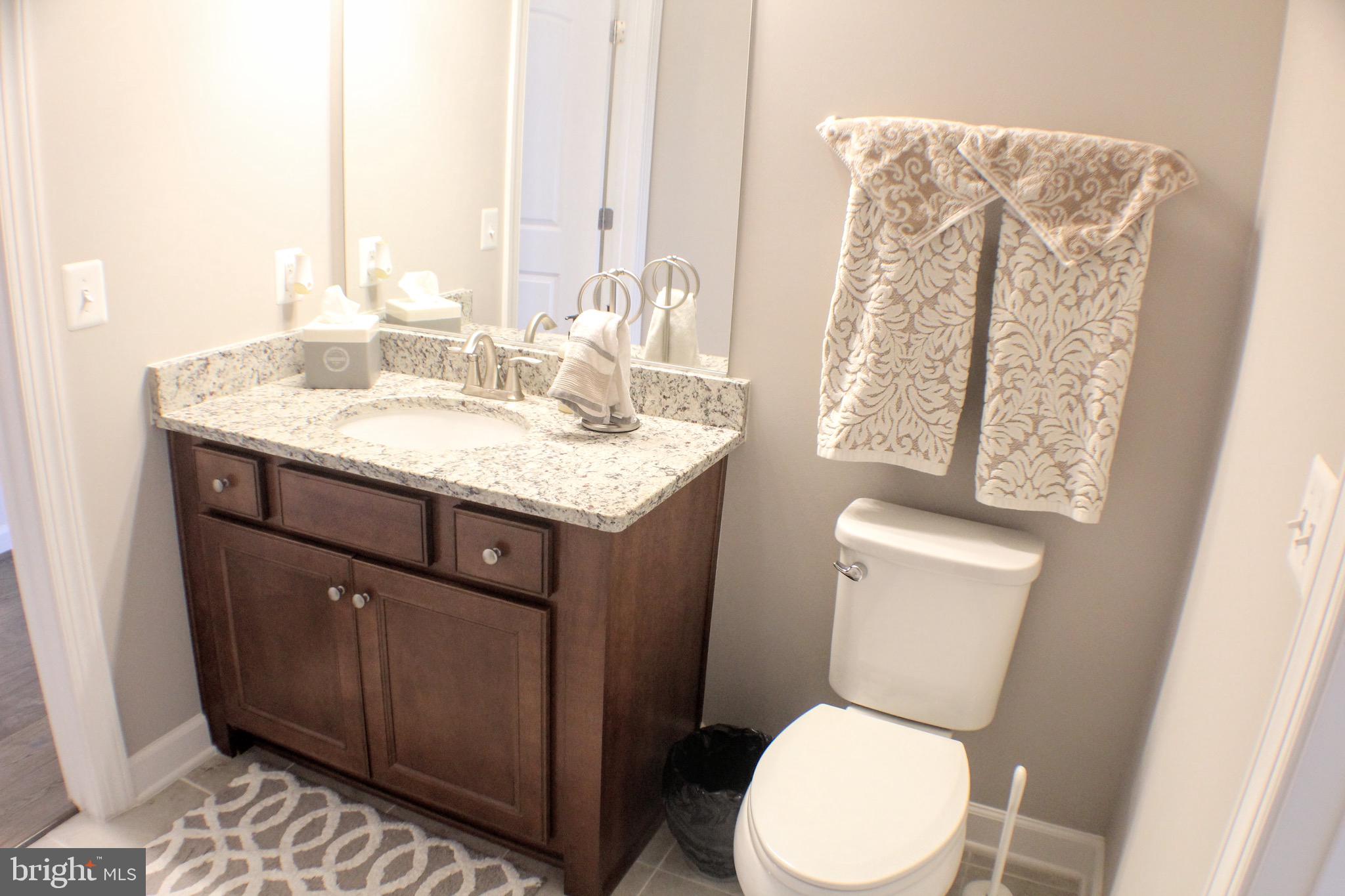 DISCOVERY SQUARE - Residential