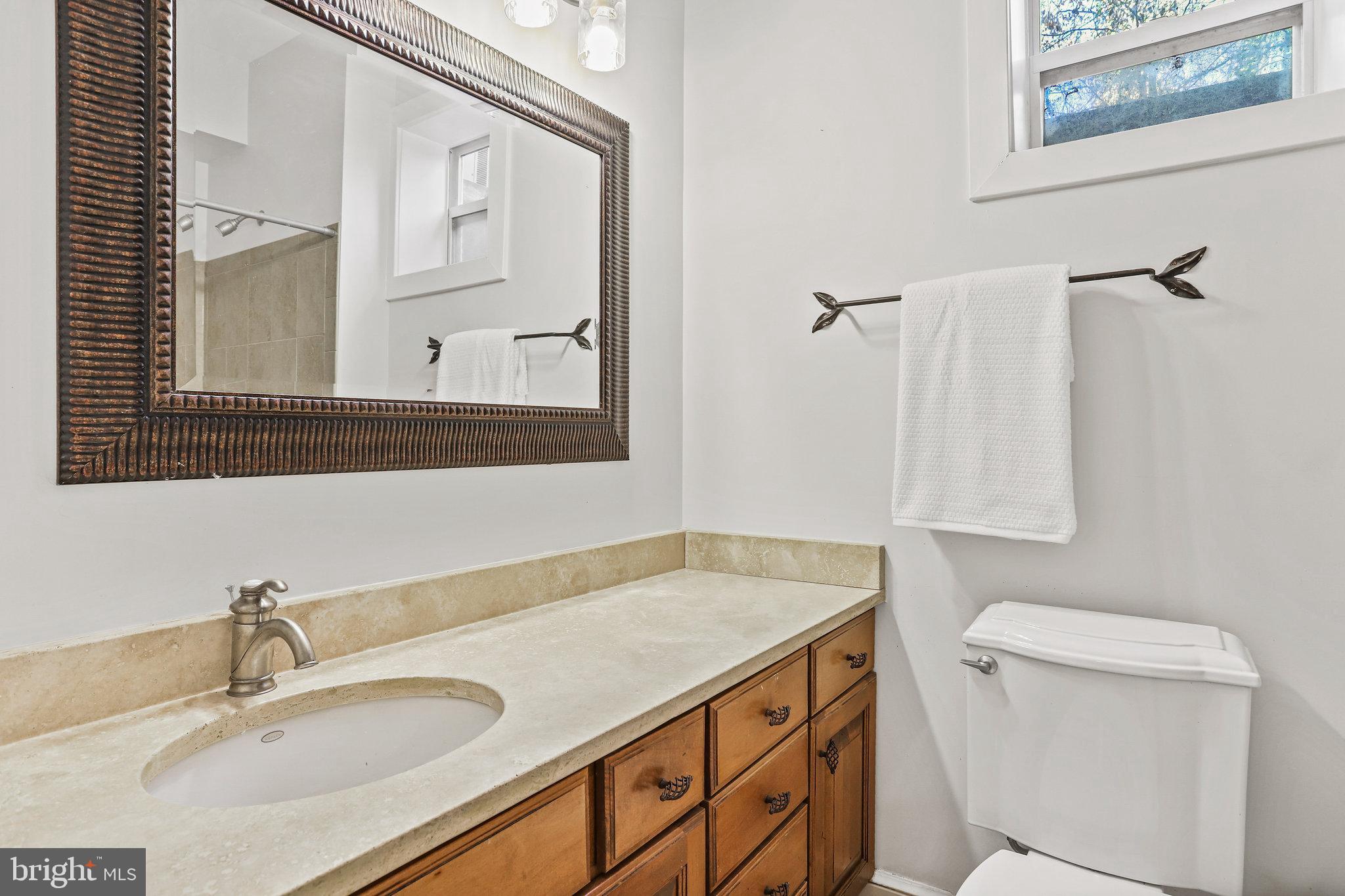 WILLIAMSBURG VILLAGE - Residential