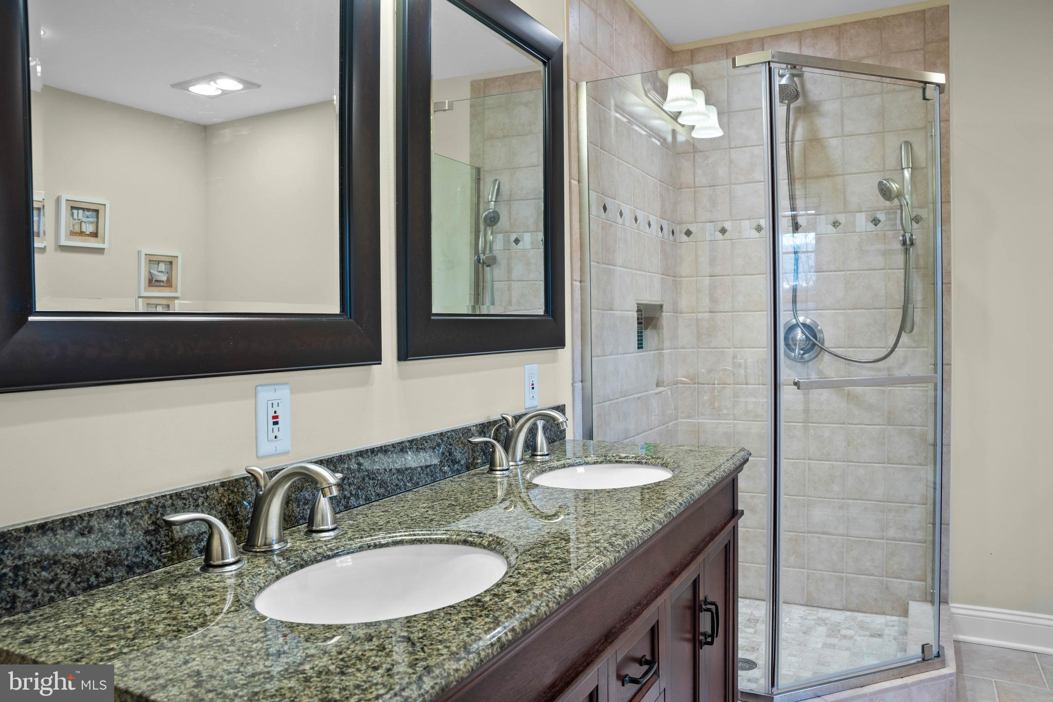 MONKTON - Residential