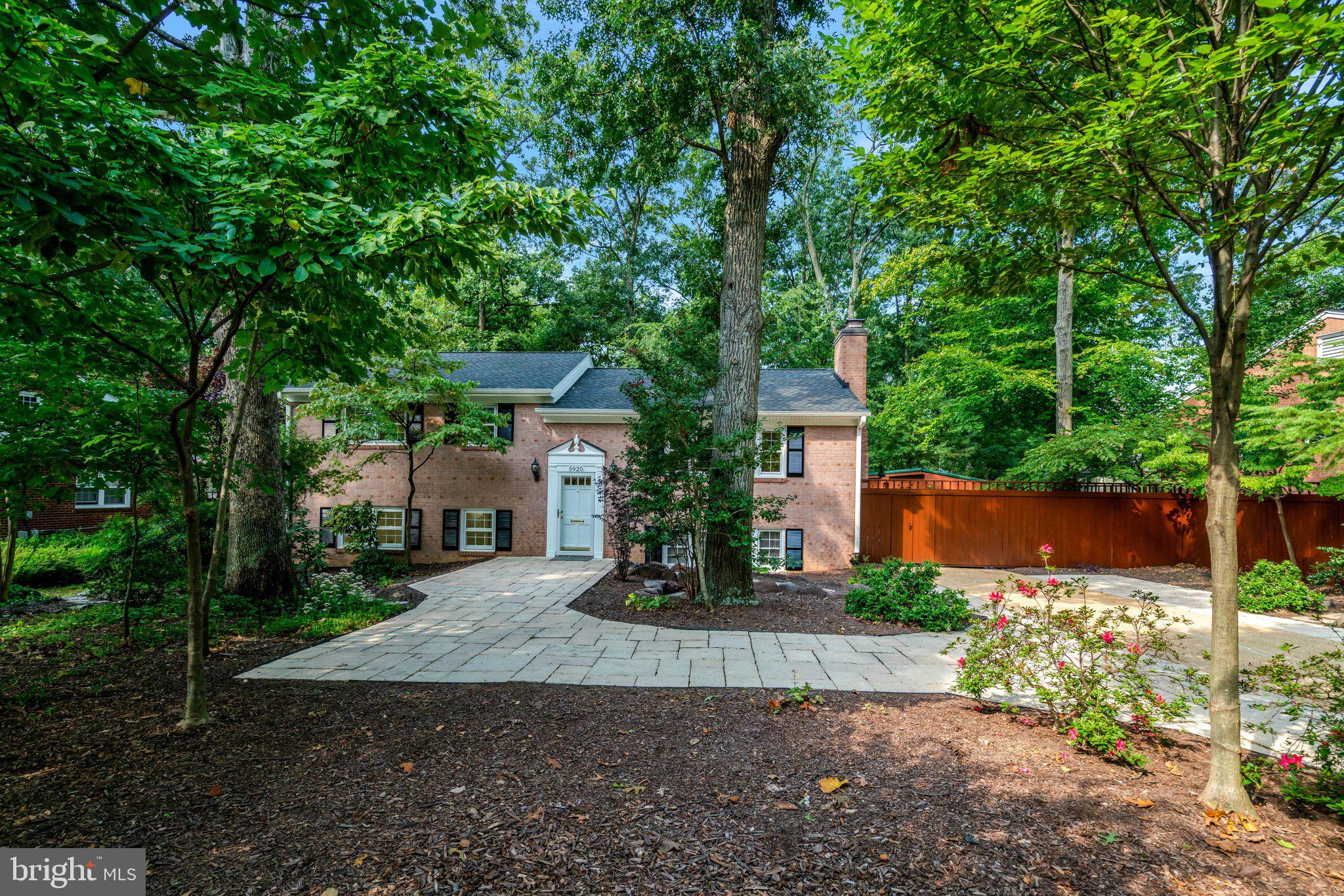 5920 JANE WAY
