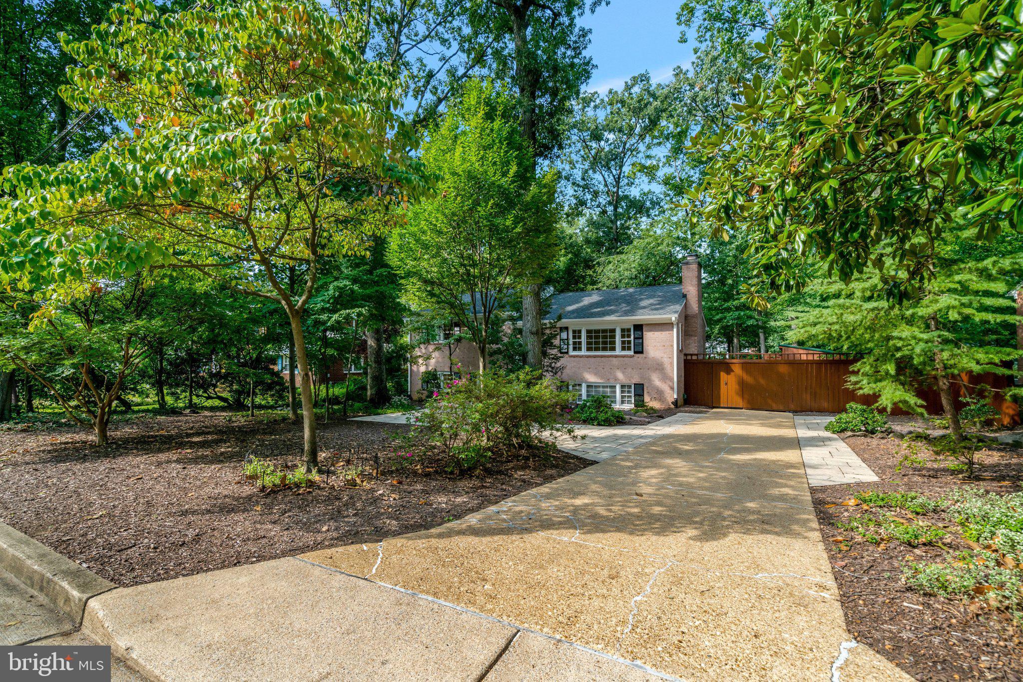 5920 JANE WAY