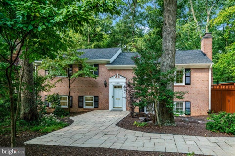 Homes For Rent - 5920 Jane Way<br/> ALEXANDRIA, VA 22310