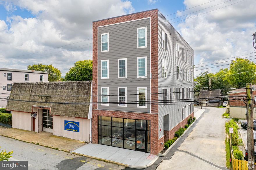 Welcome to 112 Washington Ave, a brand-new construction apartment building in the heart of Downingtown. Designed with modern lifestyles in mind, this community offers a perfect blend of comfort, style, and convenience.  Features include: - Spacious 1- and 2-bedroom layouts with open-concept designs - High-end finishes and sleek modern kitchens with stainless steel appliances - Quartz countertops, soft-close cabinetry, and designer lighting - Luxury vinyl plank flooring throughout living areas - In-unit washer & dryer for added convenience  Building Amenities:  - Secure entry and  - Off-street parking - Walkable location near restaurants, shops, and the Downingtown Train Station  Whether you’re looking for a cozy 1-bedroom retreat or a larger 2-bedroom home, 112 Washington Ave offers luxury rentals in an unbeatable location. Move into a brand-new apartment and enjoy everything Downingtown has to offer, right at your doorstep.
112 Washington Ave is an apartment community located in Chester County and the 19335 ZIP Code. This area is served by the Downingtown Area attendance zone.