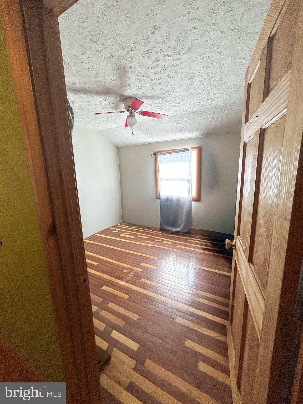 ECKHART - Residential