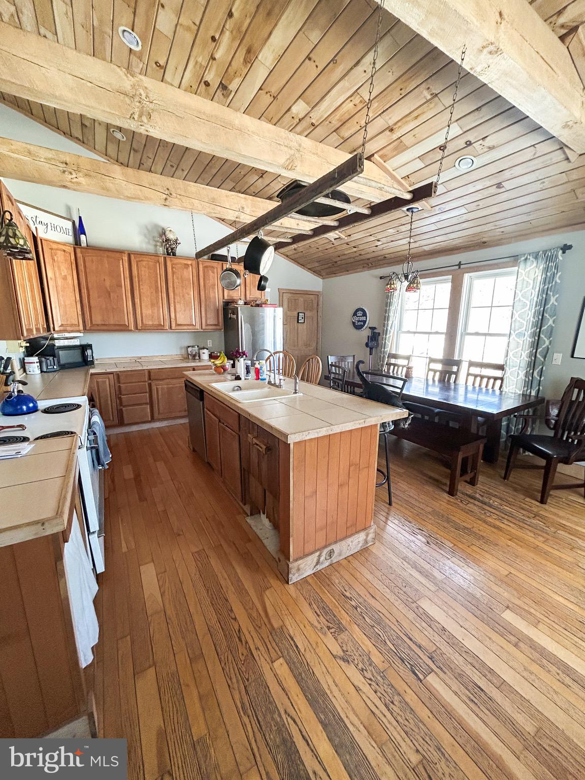 ECKHART - Residential