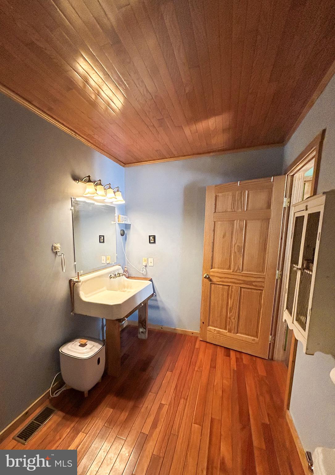 ECKHART - Residential