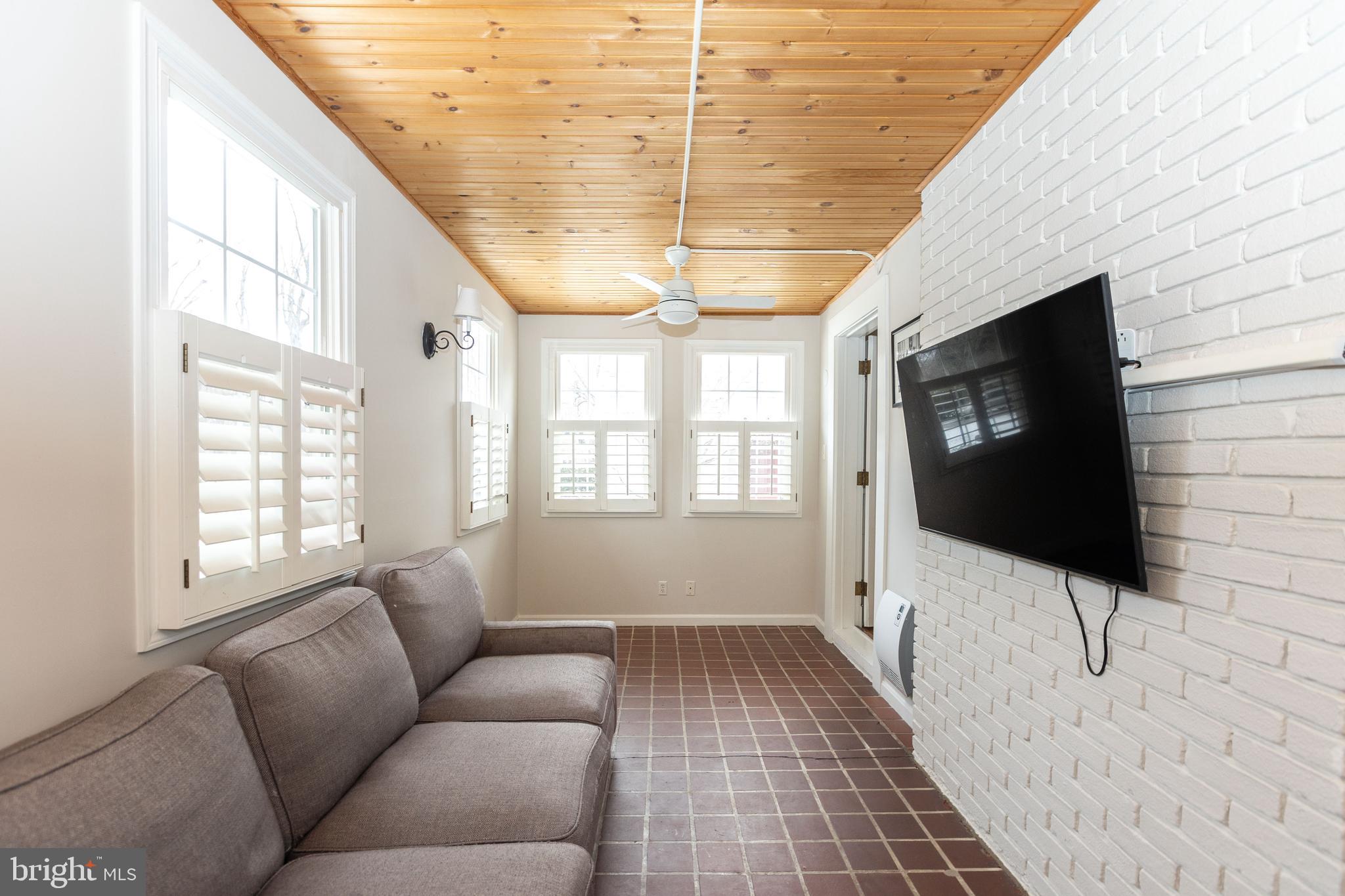 STONELEIGH - Residential