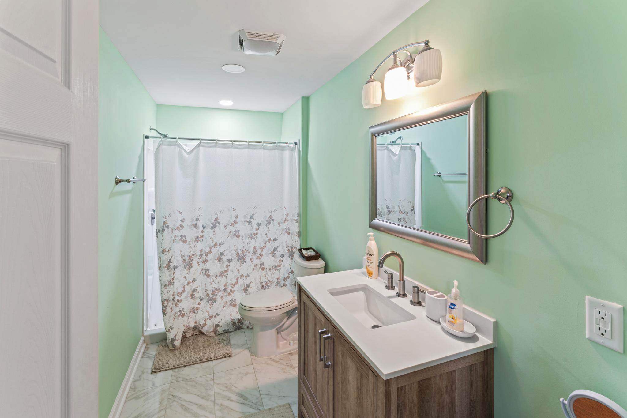 WINDSOR FOREST - Residential