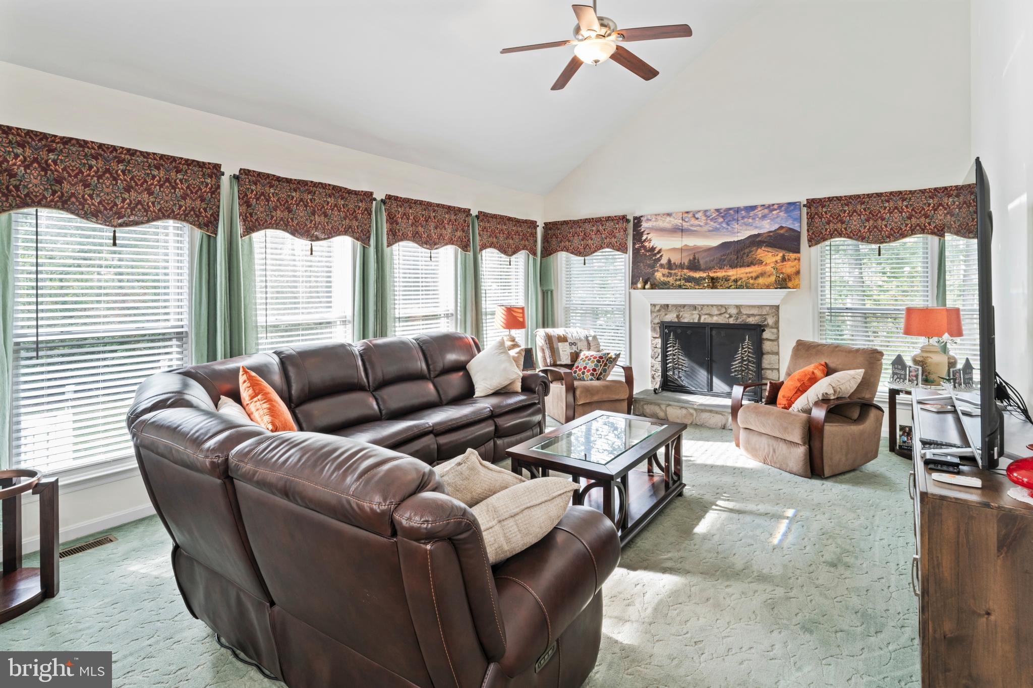 WINDSOR FOREST - Residential