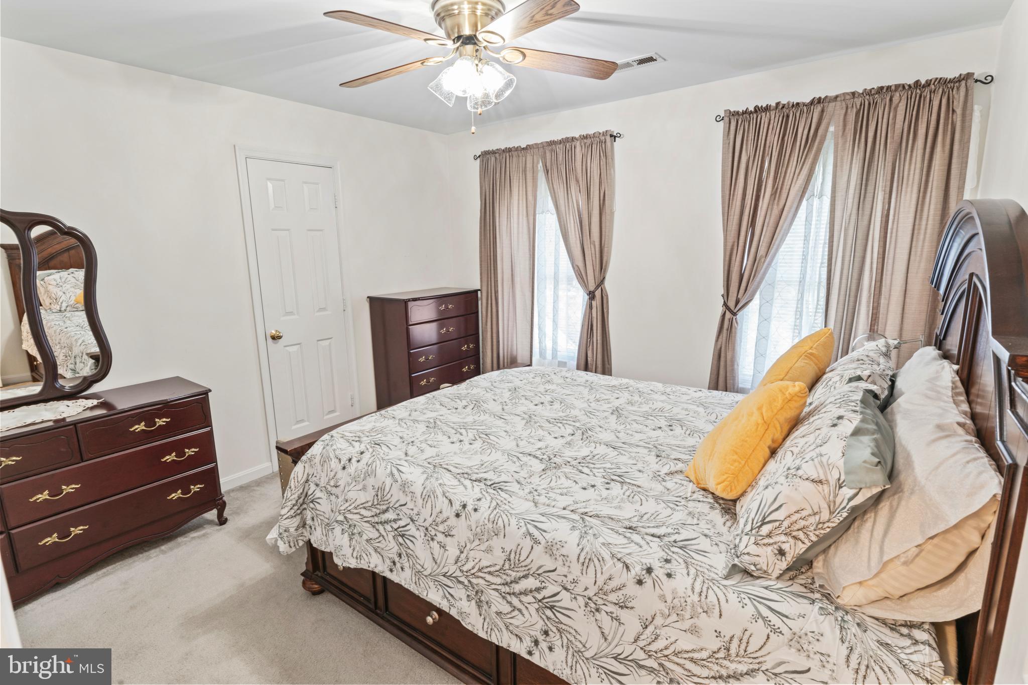 WINDSOR FOREST - Residential