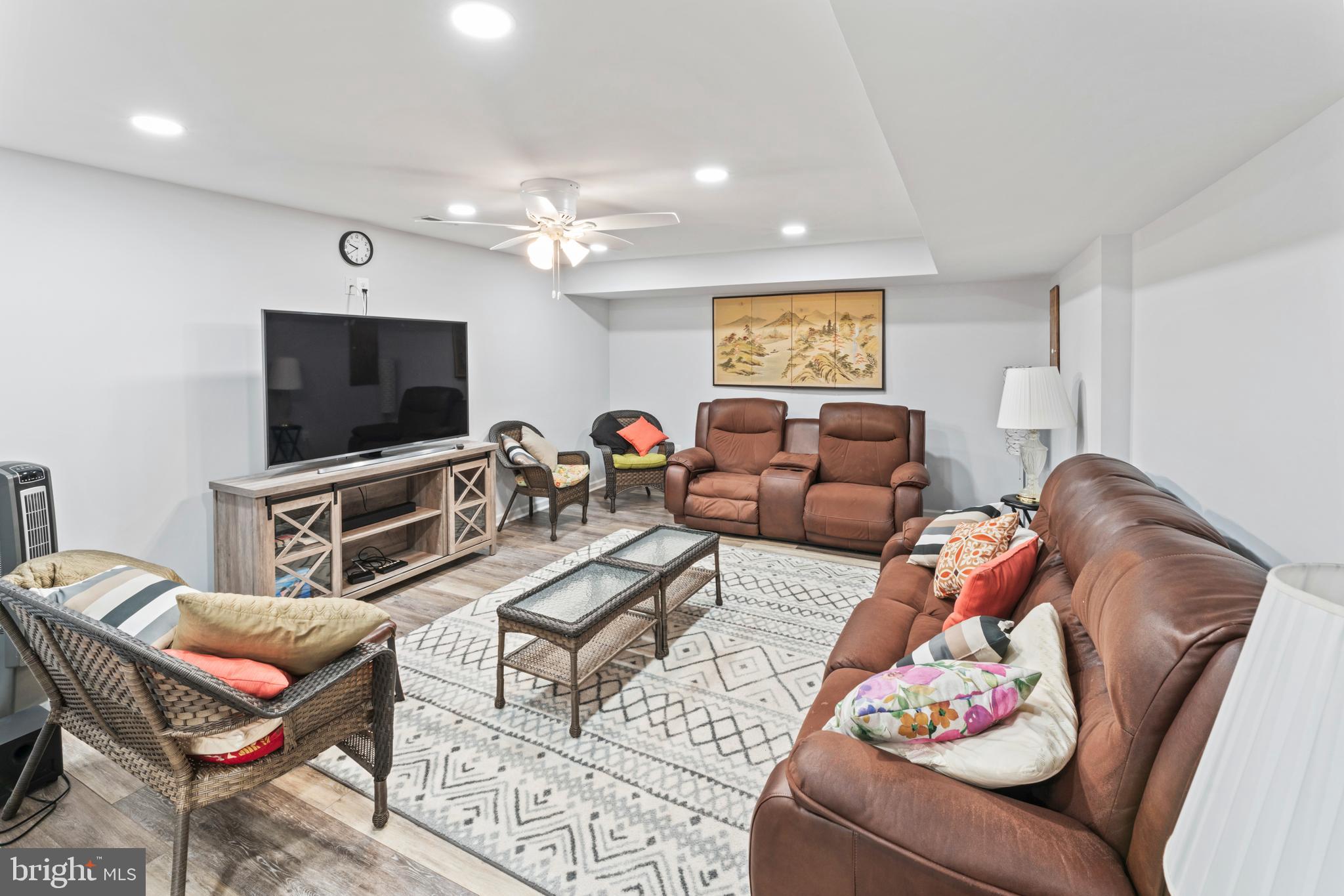 WINDSOR FOREST - Residential