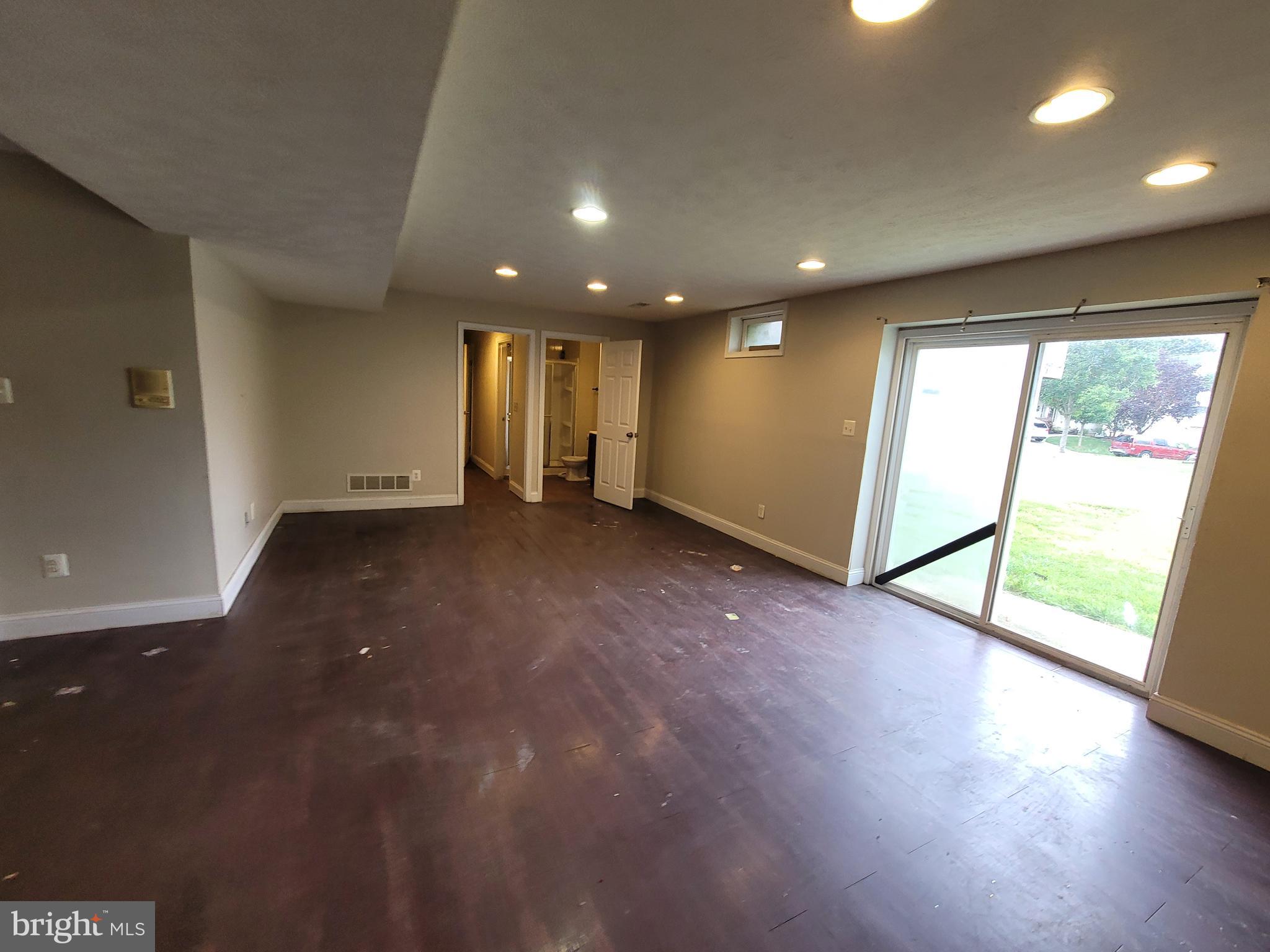 CLUB AT PATRIOTS GLEN - Residential