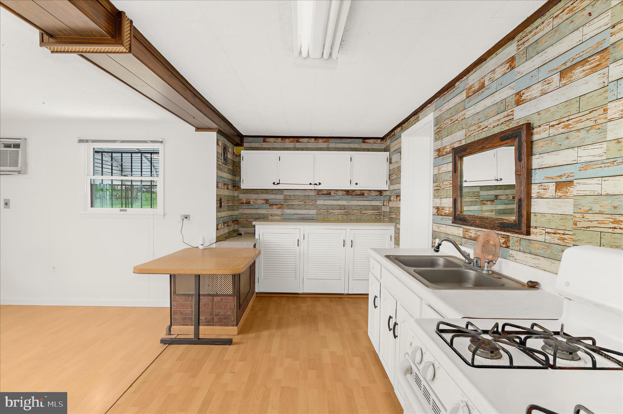 BROOKLYN PARK - Residential Income
